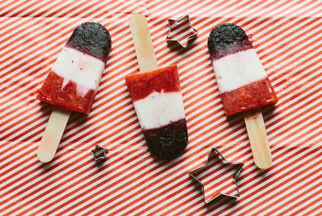 Firecracker Popsicle // Becca Bakes (www.becca-bakes.com)