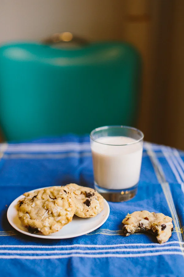 Almond Joy Cookies // Becca Bakes (www.becca-bakes.com)