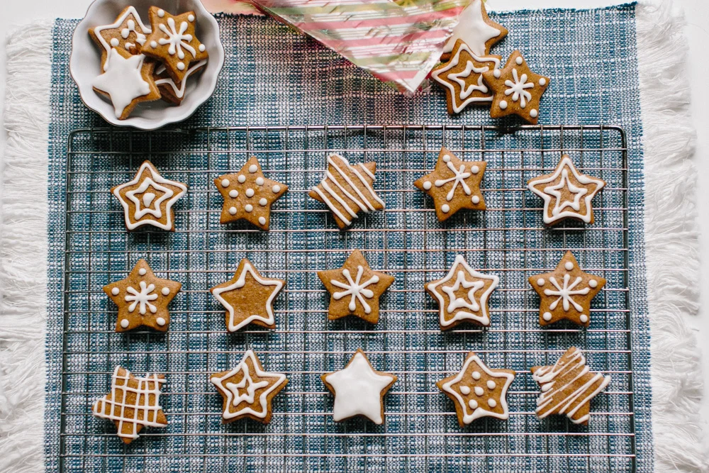 Classic Holiday Gingerbread Cookies | Becca Bakes (www.becca-bakes.com)