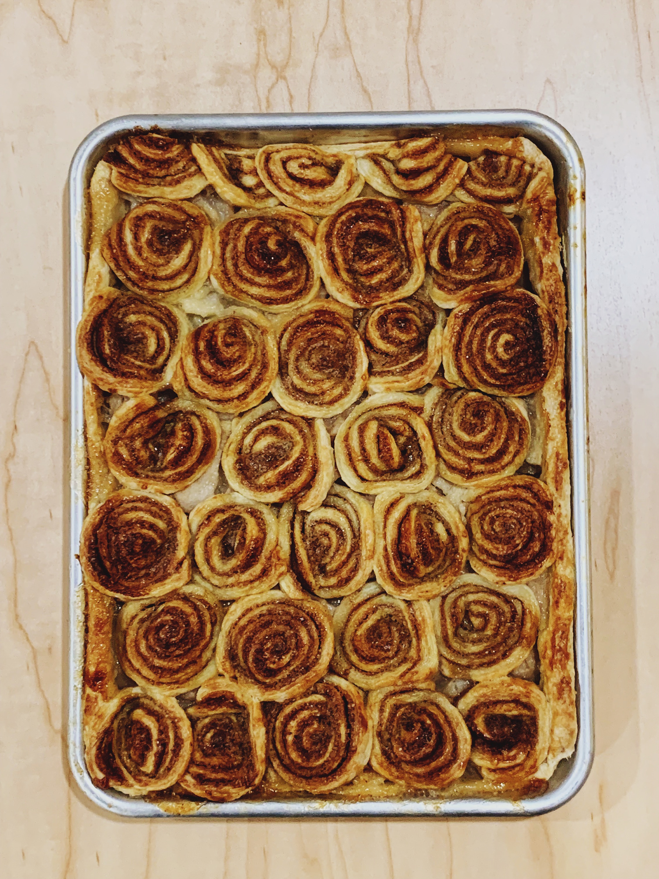 Swirled Apple Slab Pie | Becca Bakes (www.becca-bakes.com)