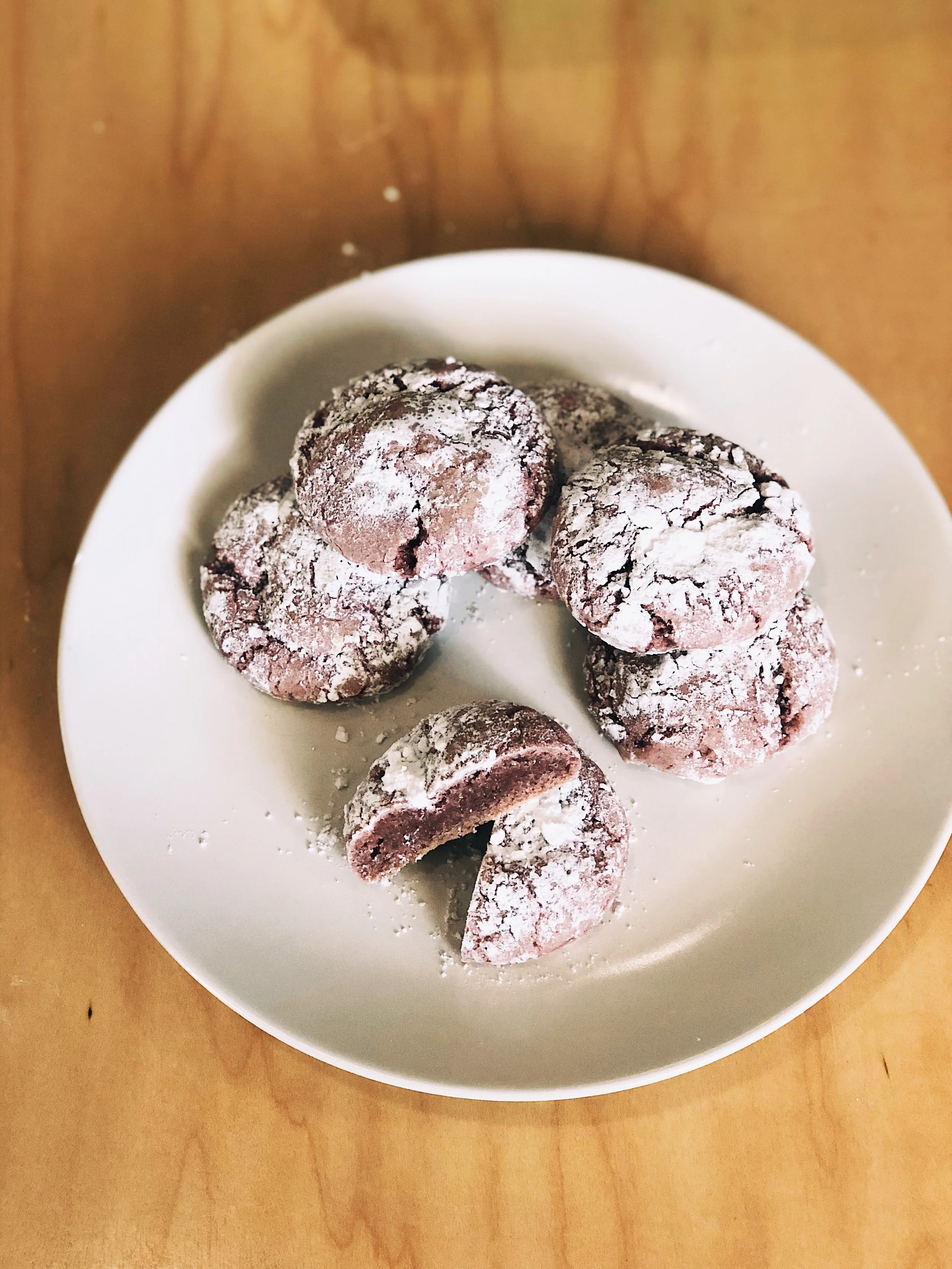 Strawberry Crinkle Cookies | Becca Bakes (www.becca-bakes.com)