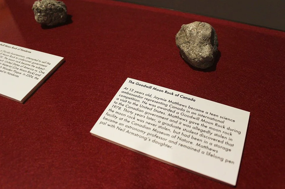 Lauren Davies: The Hall of Faux Moon Rocks.