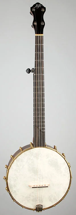 ArcaraBanjo_750_1 1.jpg