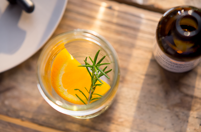 FDOC Citronella Candle How-to step 01.png