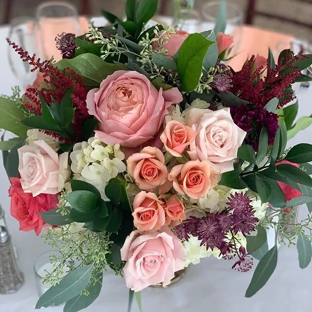 #meredithmccarthyfloraldesign #ipswichflorist #northshoreflorist #mmfd #mmfdweddings #bostonflorist #bostonweddings #coloful