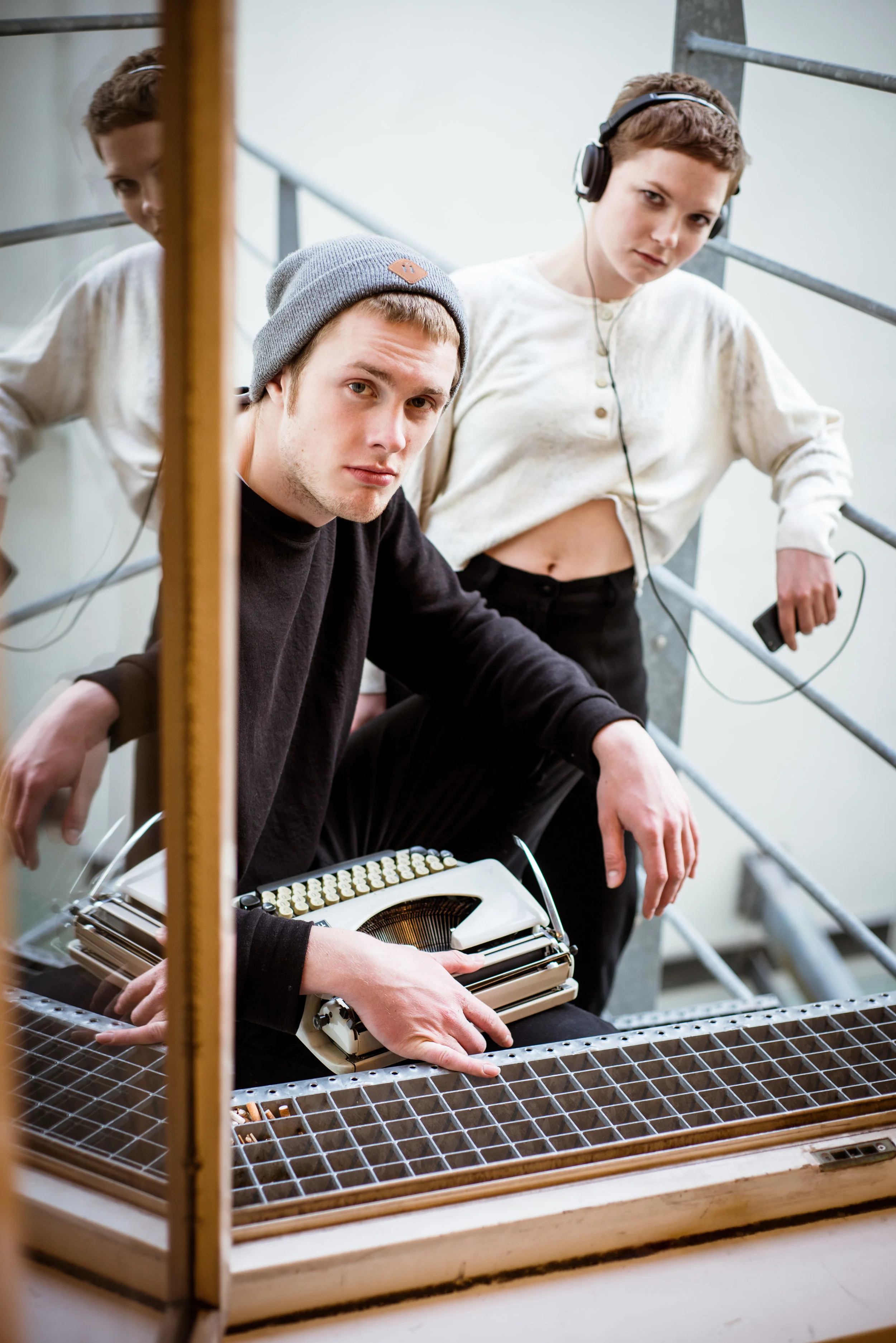 DSC4576Backstage_Inalonelyplace.jpg