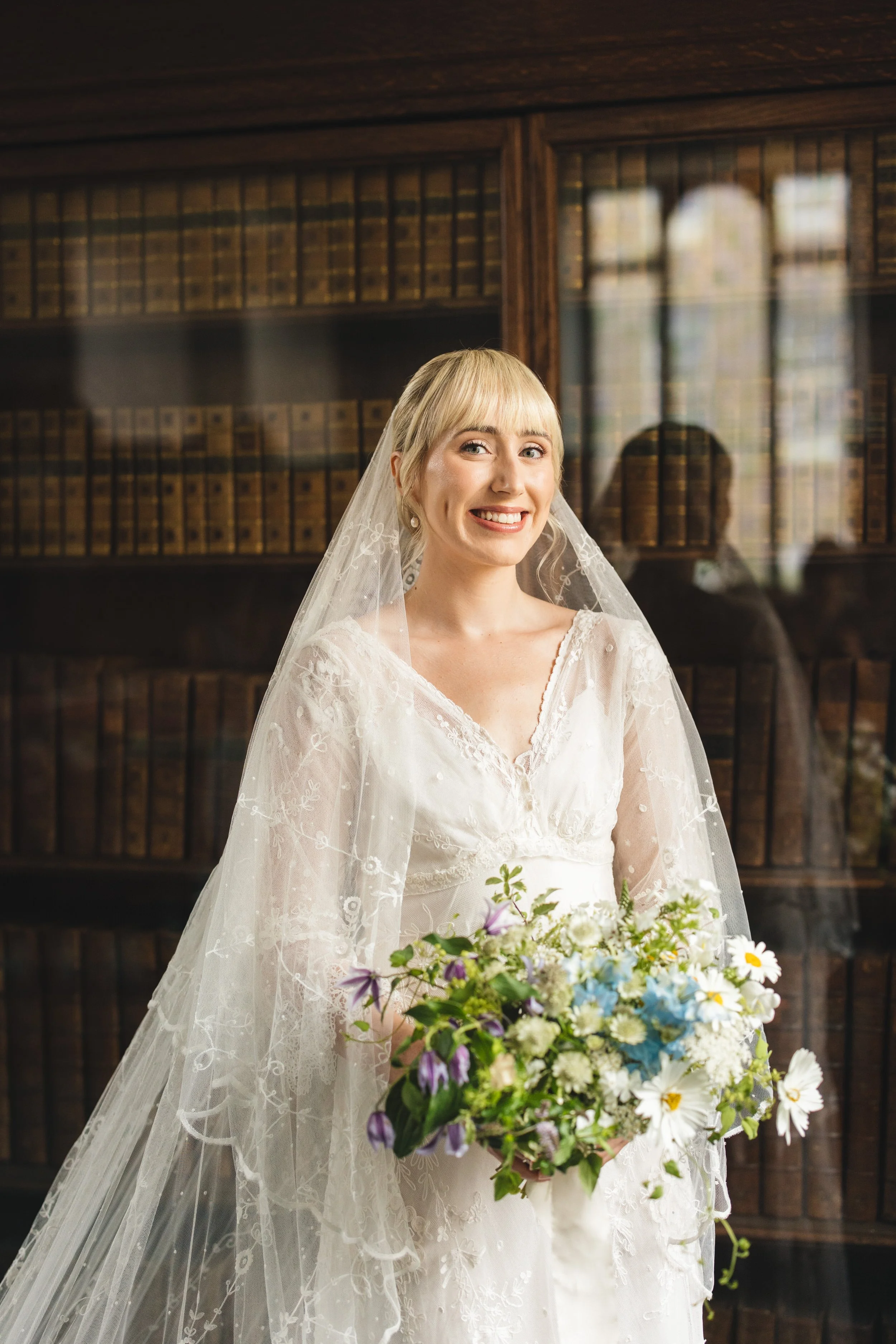 024_pembroke-college-chapel-cambridge-wedding-photography_cat-lane-photo.jpg