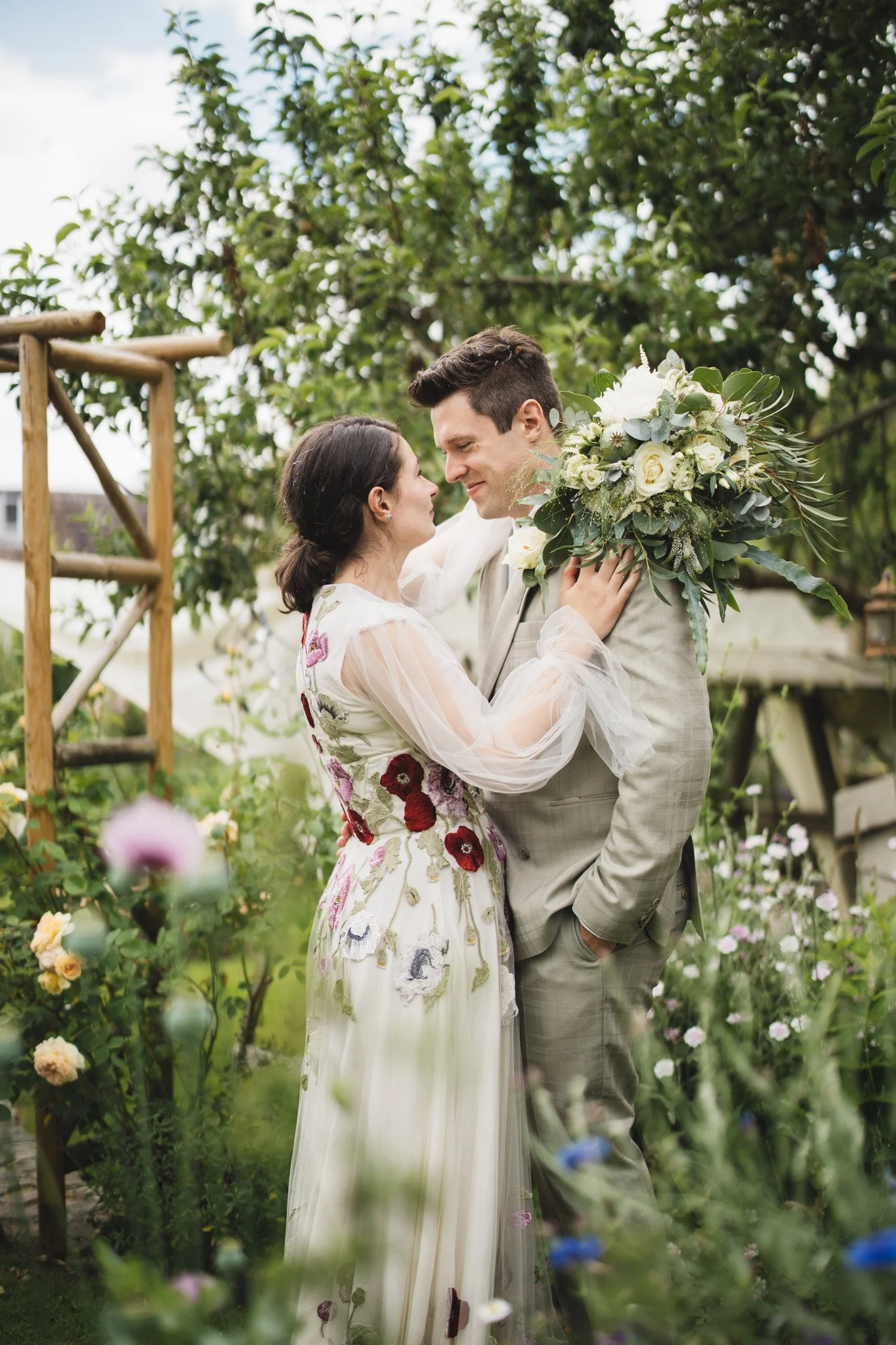 053_the-sun-felmersham-bedfordshire-micro-wedding-photography.jpg