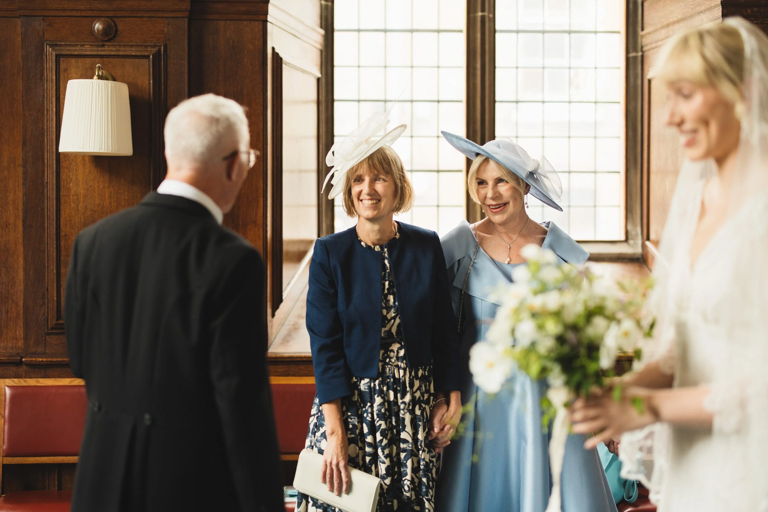 029_pembroke-college-chapel-cambridge-wedding-photography_cat-lane-photo.jpg