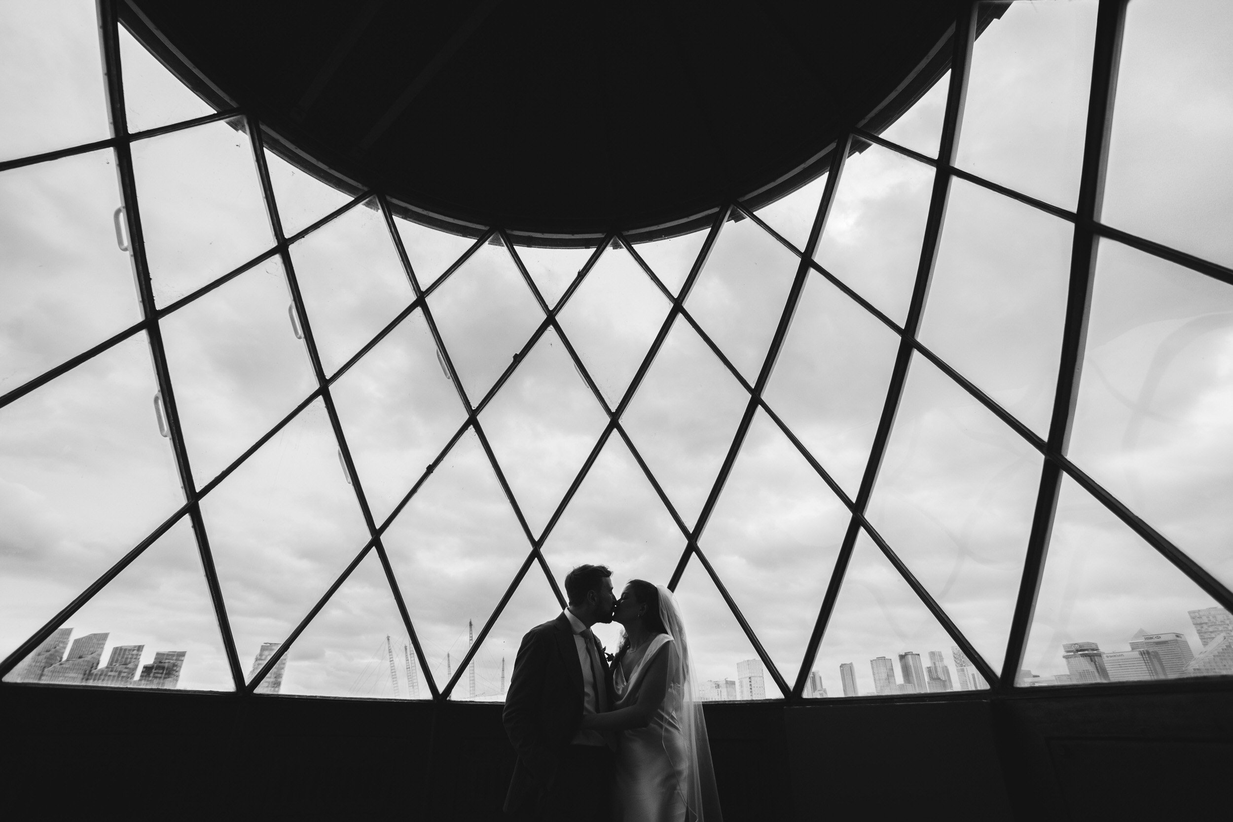 091_trinity-buoy-wharf-wedding-photographer_cat-lane-photo.jpg