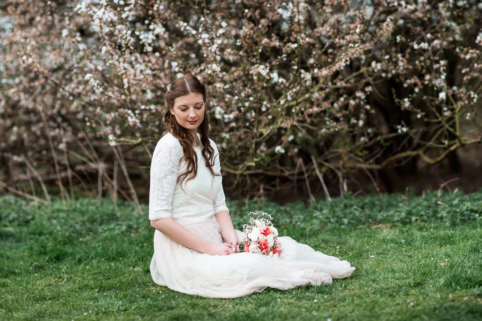 styled-wedding-bridal-shoot-blossom-10