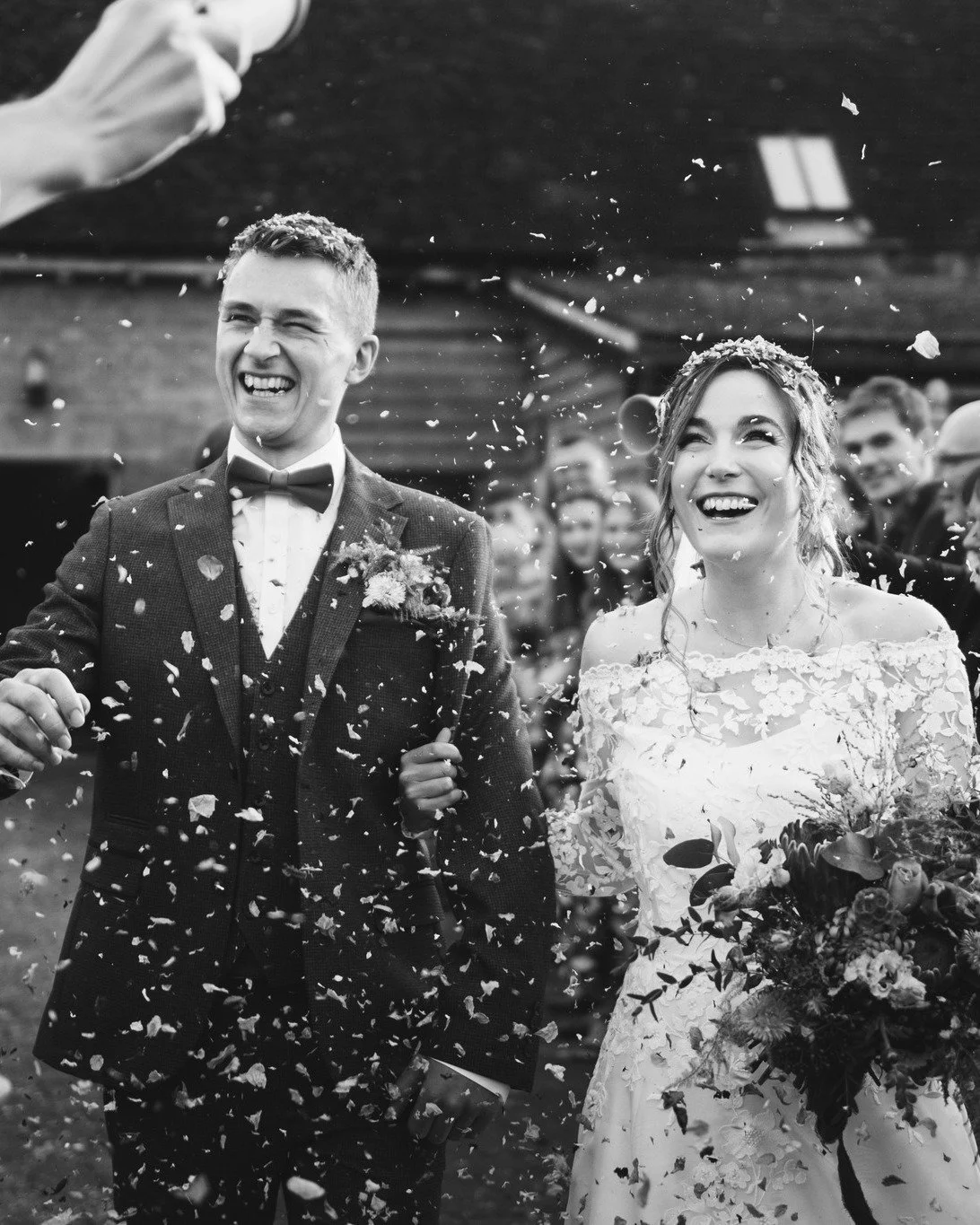 One little thing about my job that brings me an enormous amount of joy is seeing my photos pop up on social media well after the day, whether it's to celebrate someone's birthday, simply to reminisce, or in Susie &amp; Tom's case, their anniversary!
