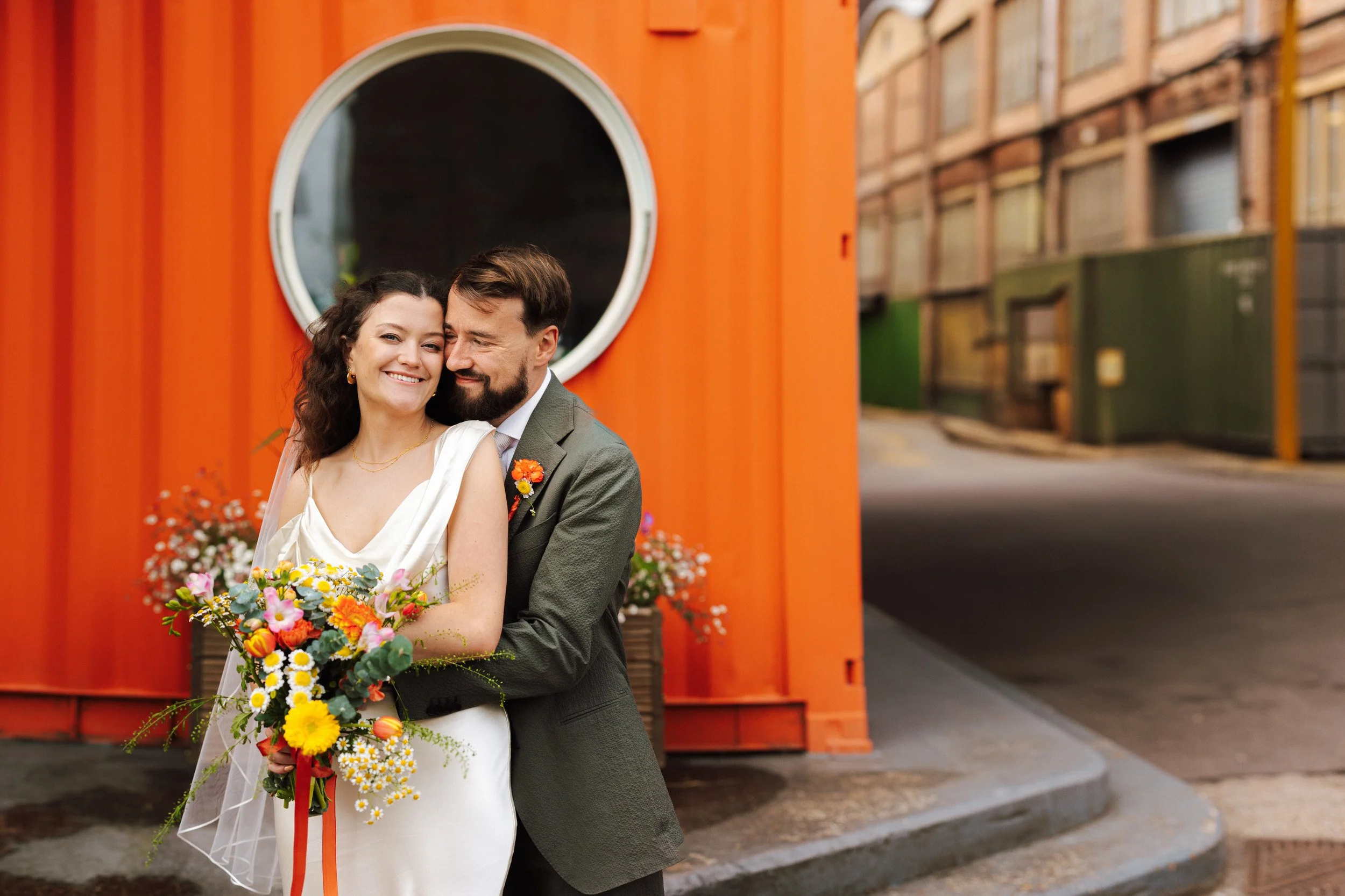 073_trinity-buoy-wharf-wedding-photographer_cat-lane-photo.jpg