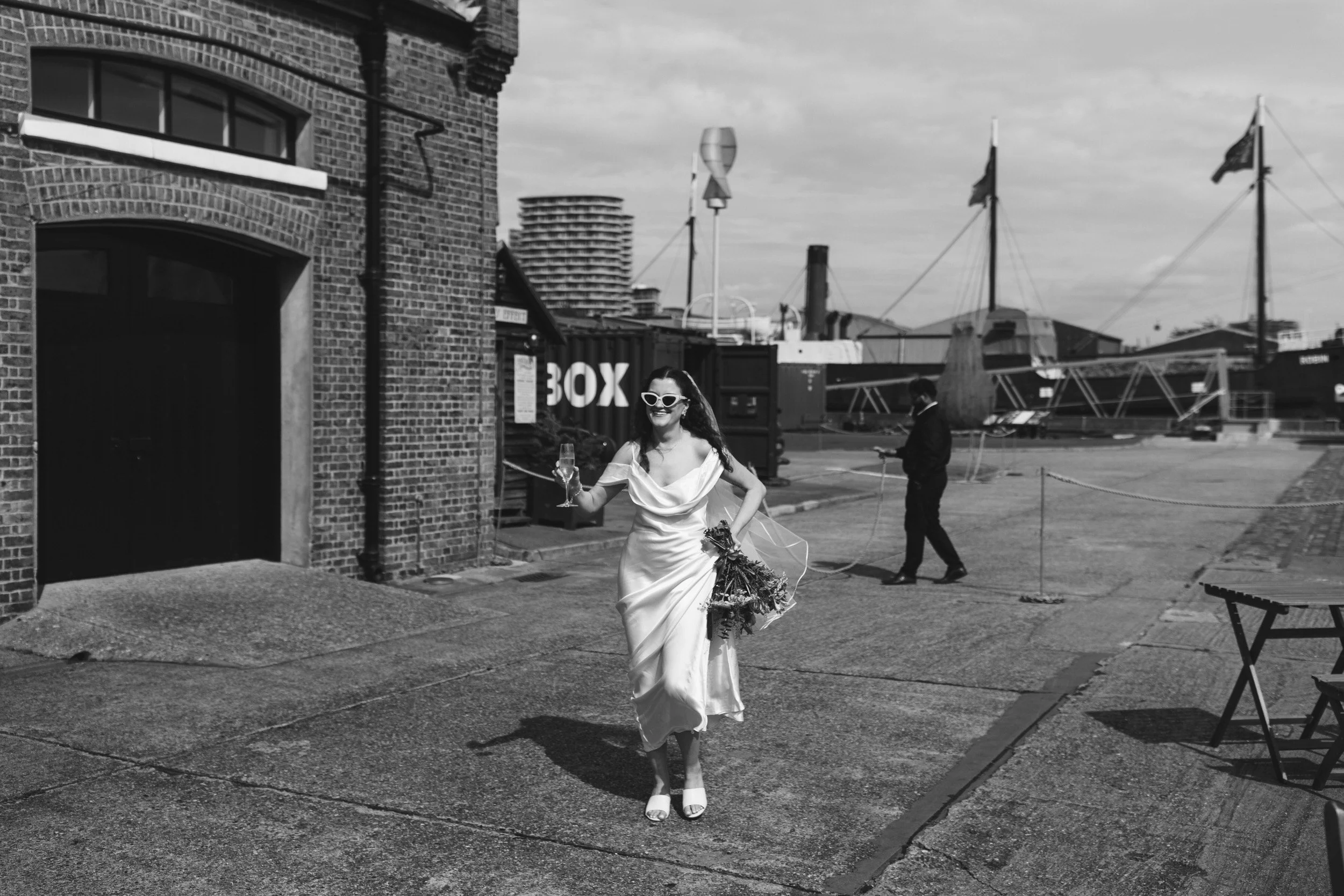 078_trinity-buoy-wharf-wedding-photographer_cat-lane-photo.jpg
