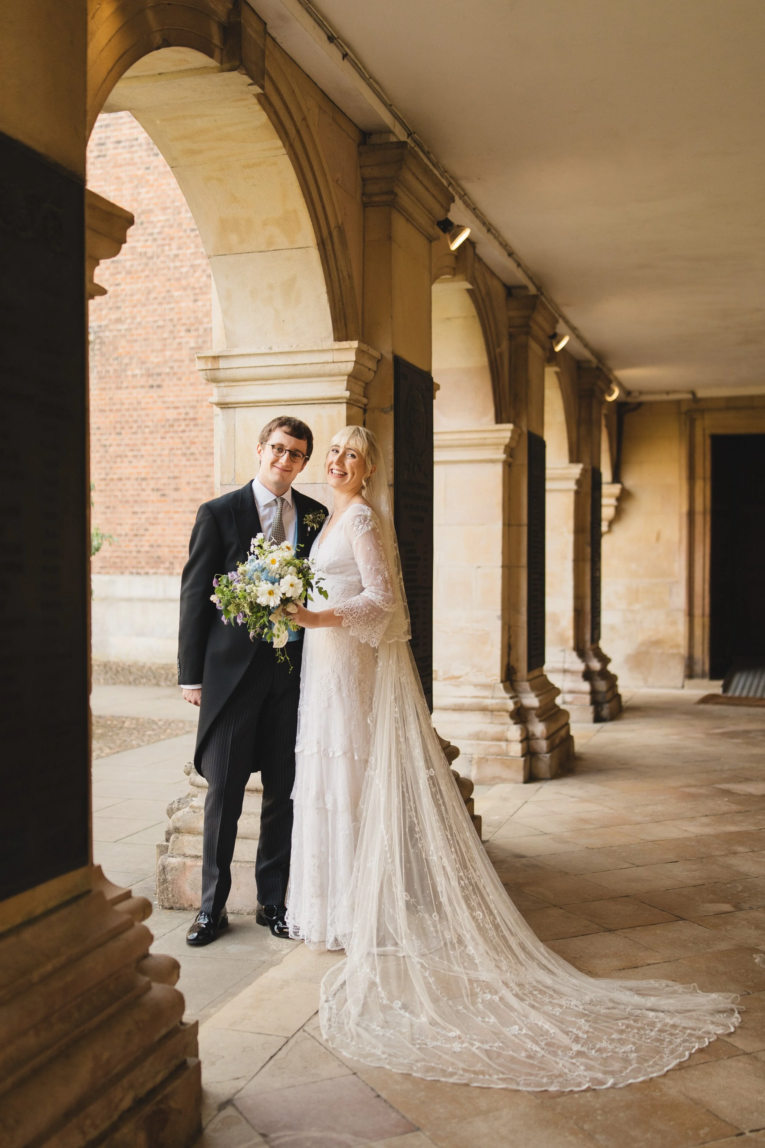 058_pembroke-college-chapel-cambridge-wedding-photography_cat-lane-photo.jpg