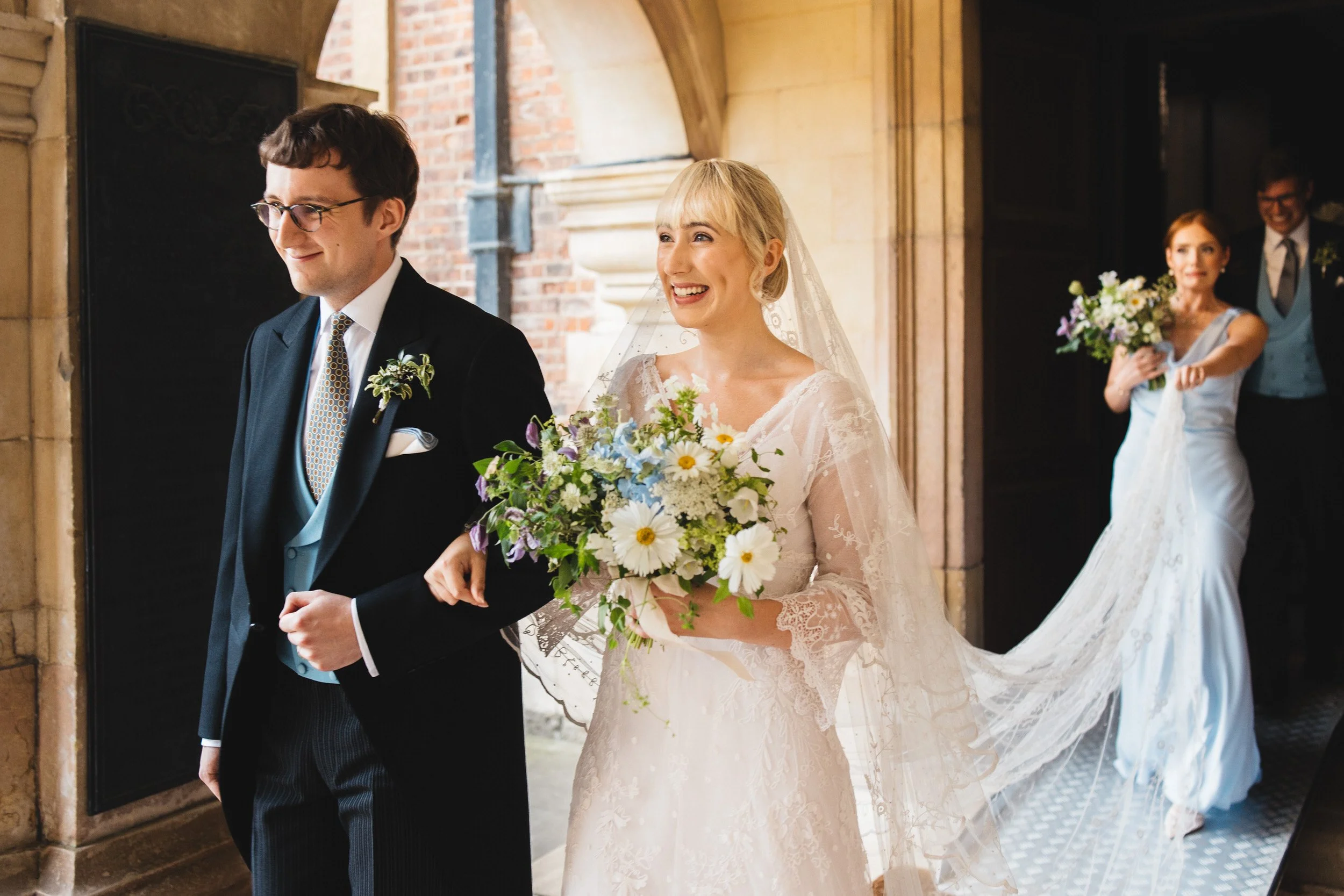 045_pembroke-college-chapel-cambridge-wedding-photography_cat-lane-photo.jpg