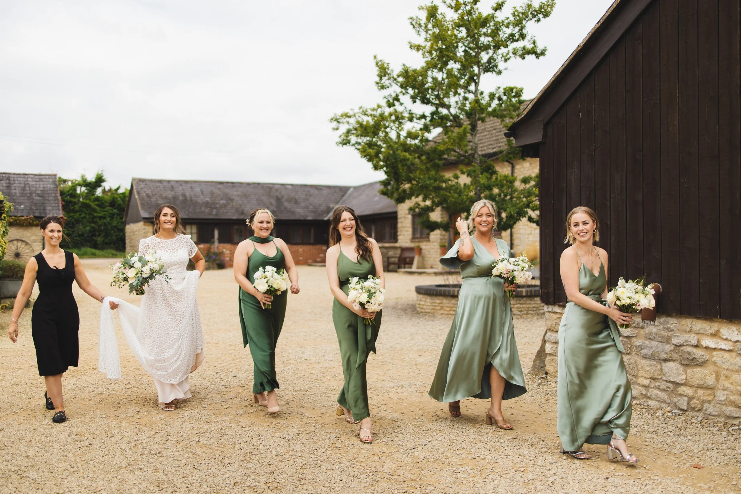 022_outdoor-ceremony-huntsmill-farm-wedding-photography_cat-lane-photo.jpg