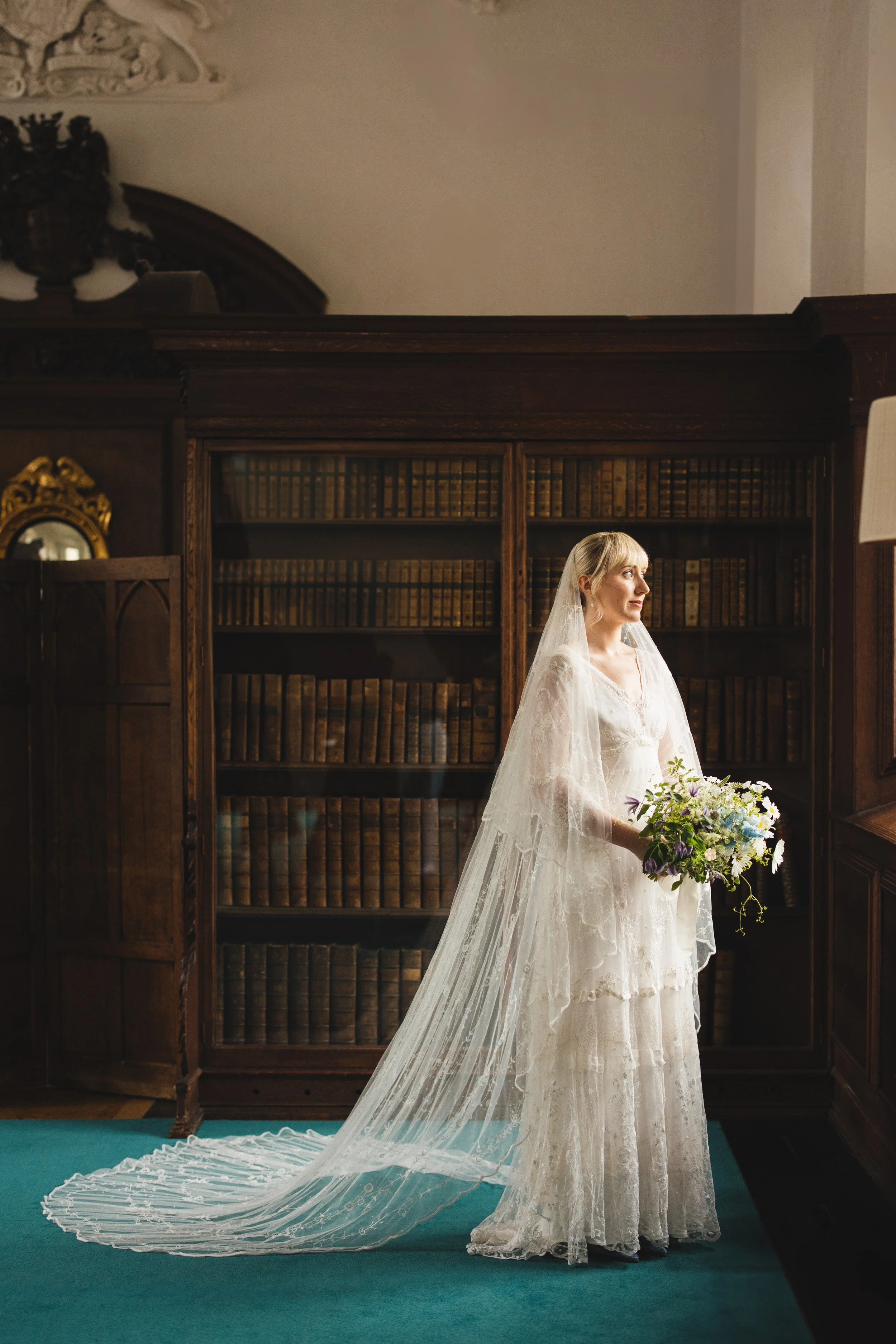 023_pembroke-college-chapel-cambridge-wedding-photography_cat-lane-photo.jpg