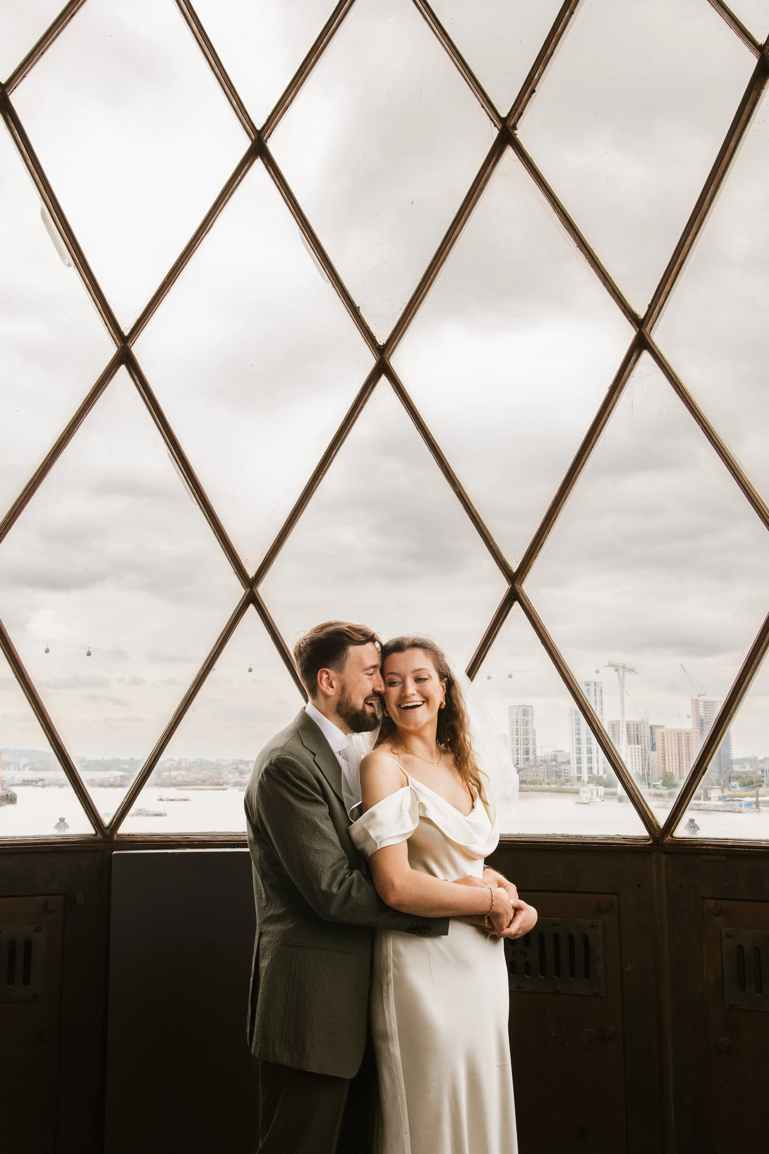 089_trinity-buoy-wharf-wedding-photographer_cat-lane-photo.jpg