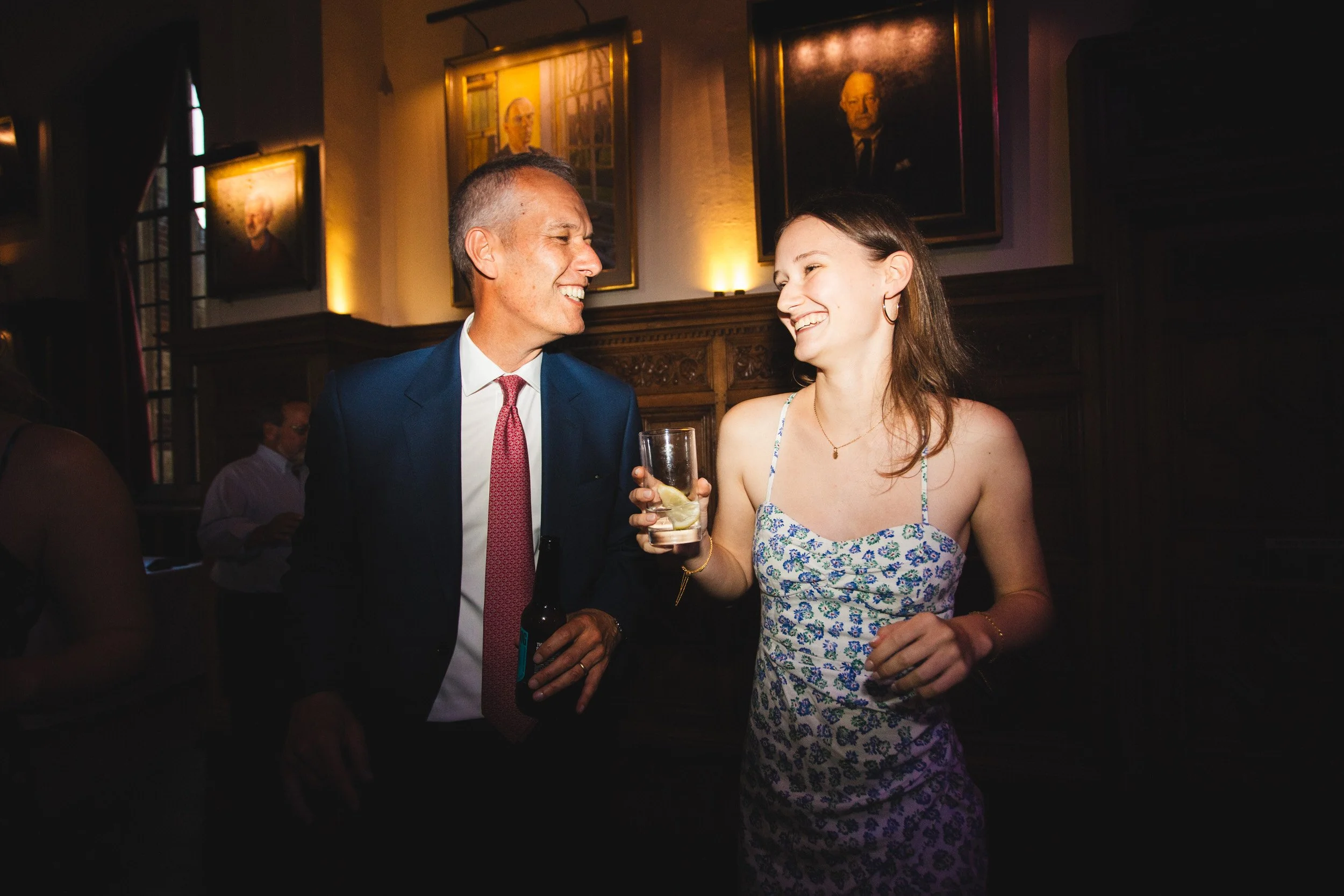 109_pembroke-college-chapel-cambridge-wedding-photography_cat-lane-photo.jpg