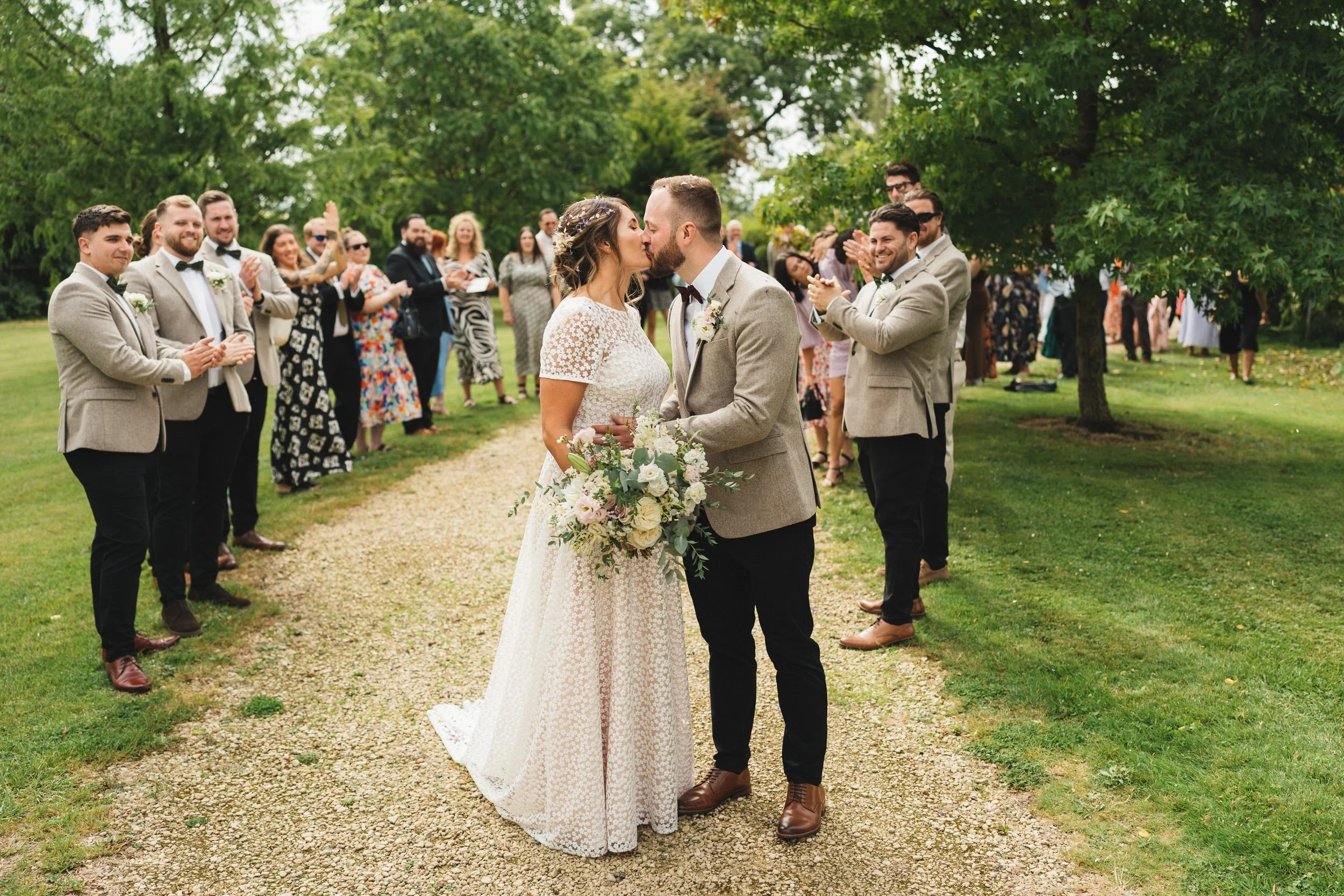 040_outdoor-ceremony-huntsmill-farm-wedding-photography_cat-lane-photo.jpg