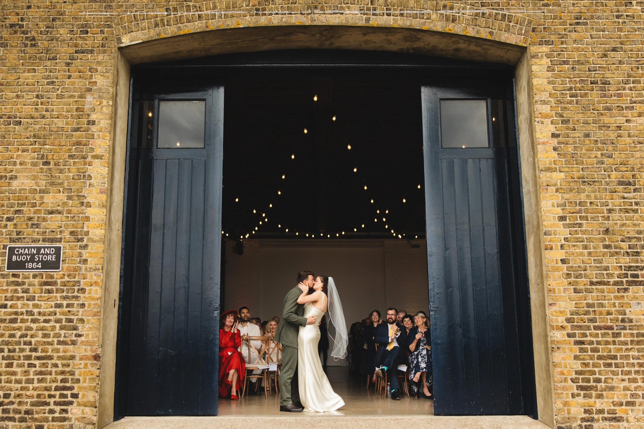 045_trinity-buoy-wharf-wedding-photographer_cat-lane-photo.jpg