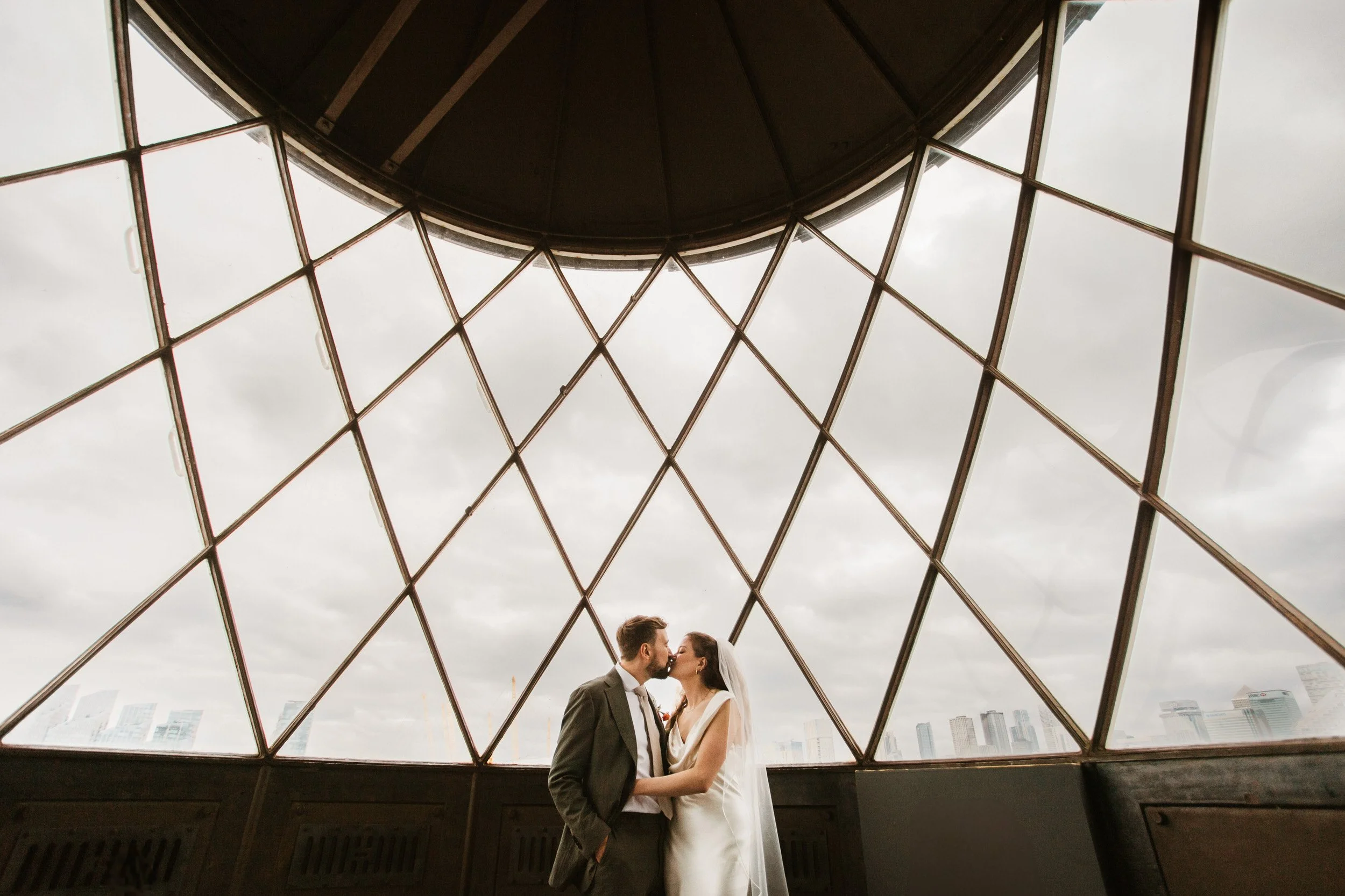 090_trinity-buoy-wharf-wedding-photographer_cat-lane-photo.jpg