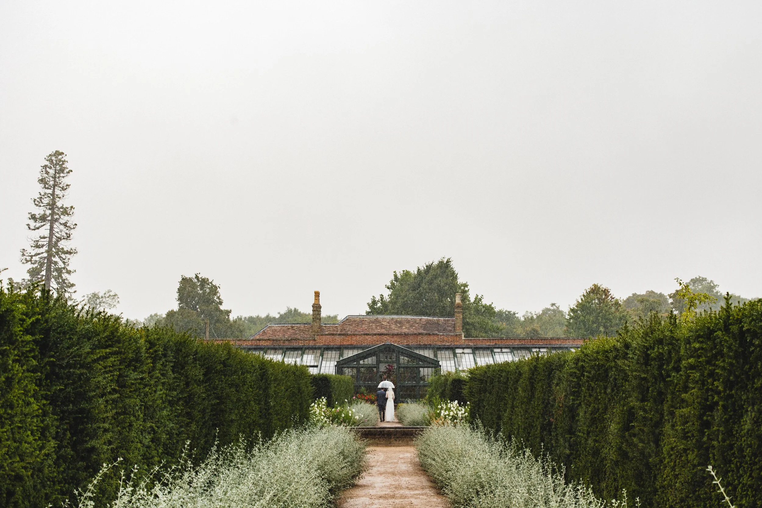 046_wimpole-gardens-longstowe-hall-cambridge-wedding-photography_cat-lane-photo.jpg