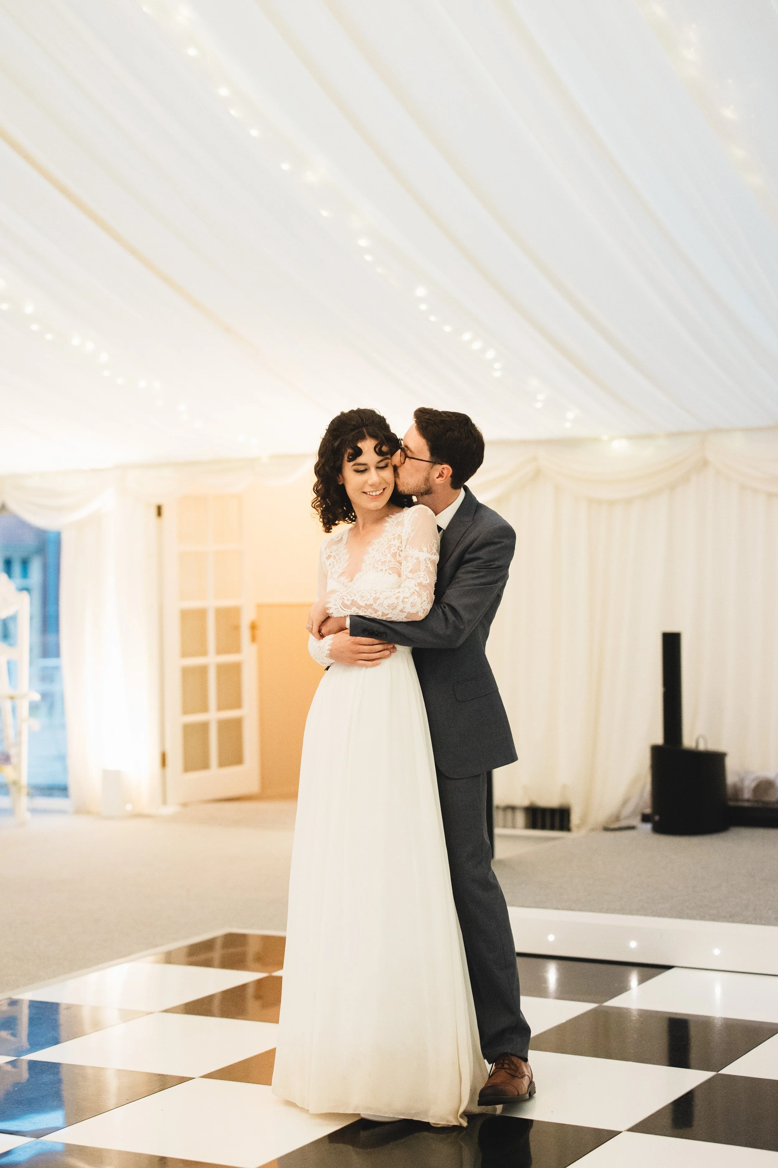 091_wimpole-gardens-longstowe-hall-cambridge-wedding-photography_cat-lane-photo.jpg