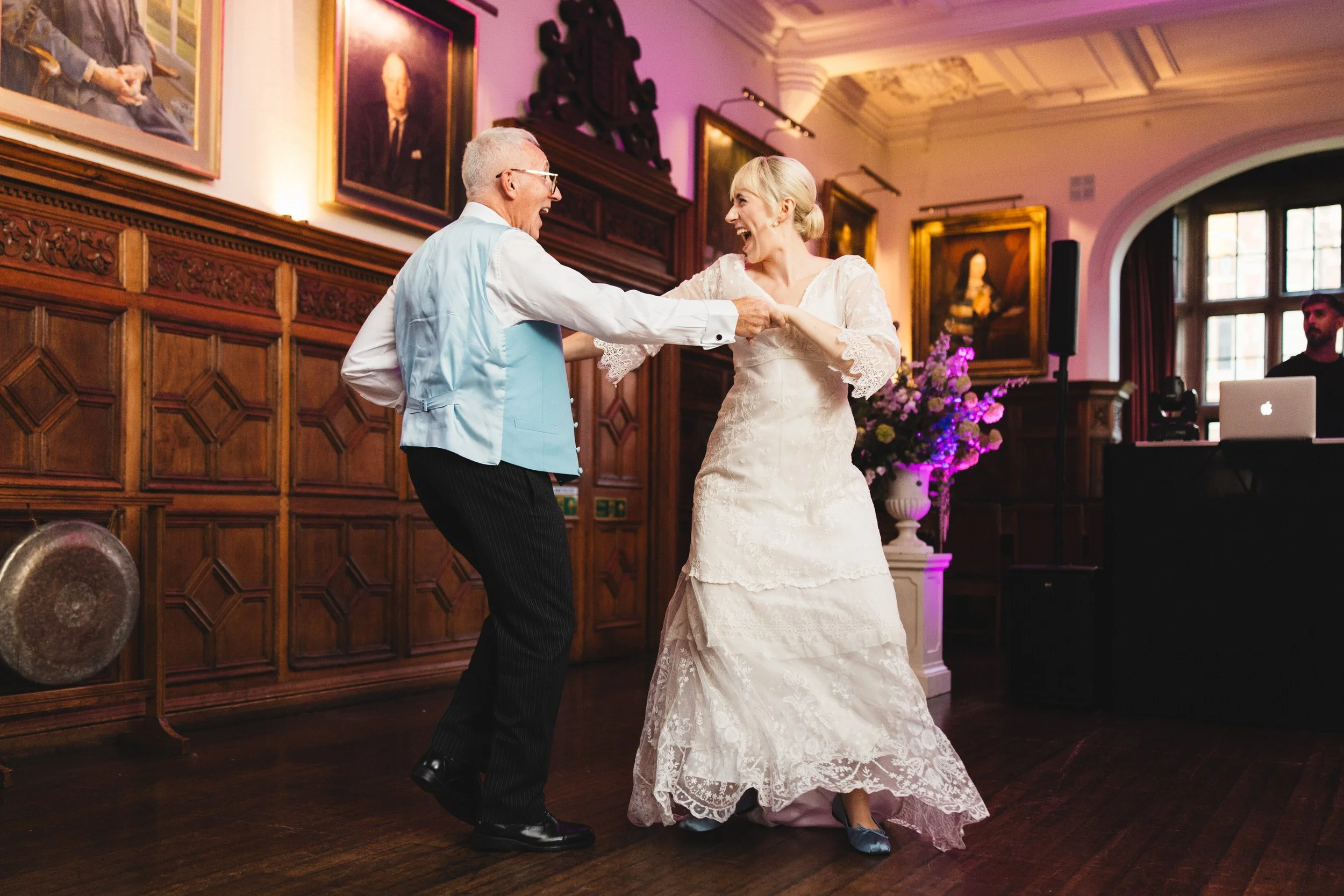 102_pembroke-college-chapel-cambridge-wedding-photography_cat-lane-photo.jpg