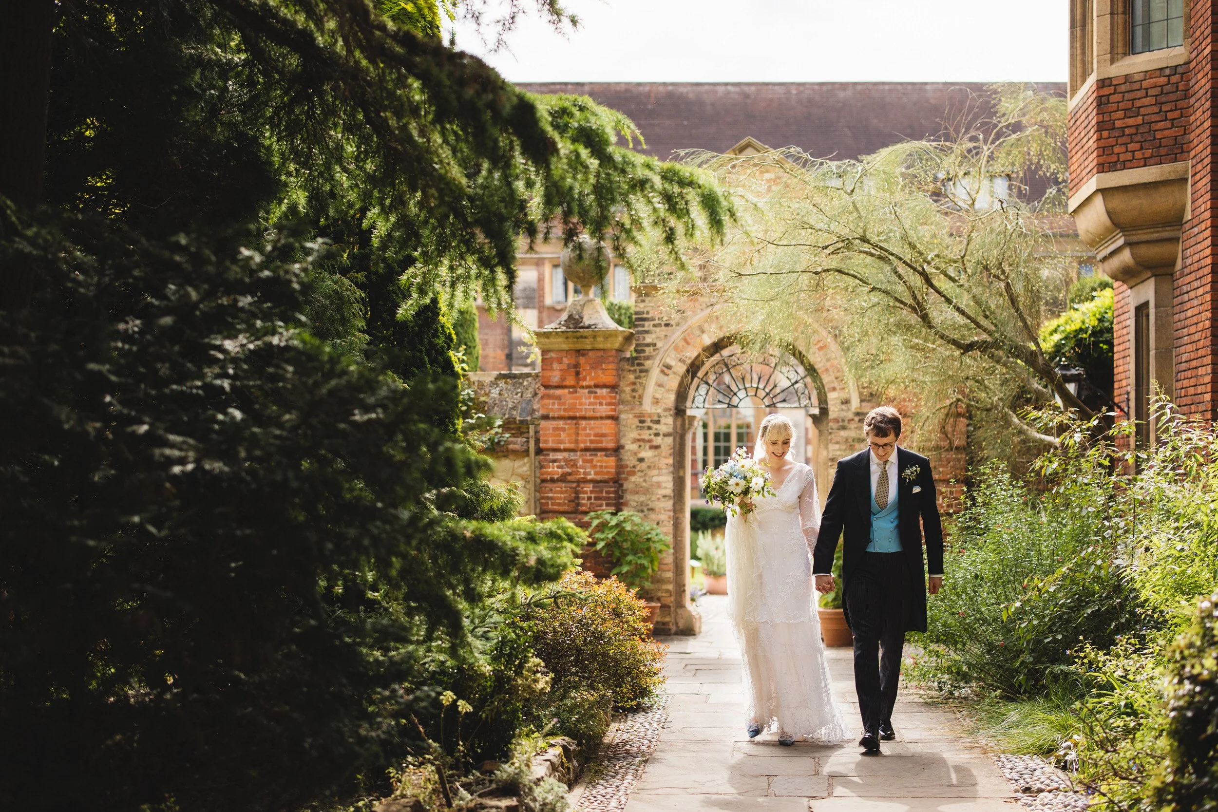 063_pembroke-college-chapel-cambridge-wedding-photography_cat-lane-photo.jpg