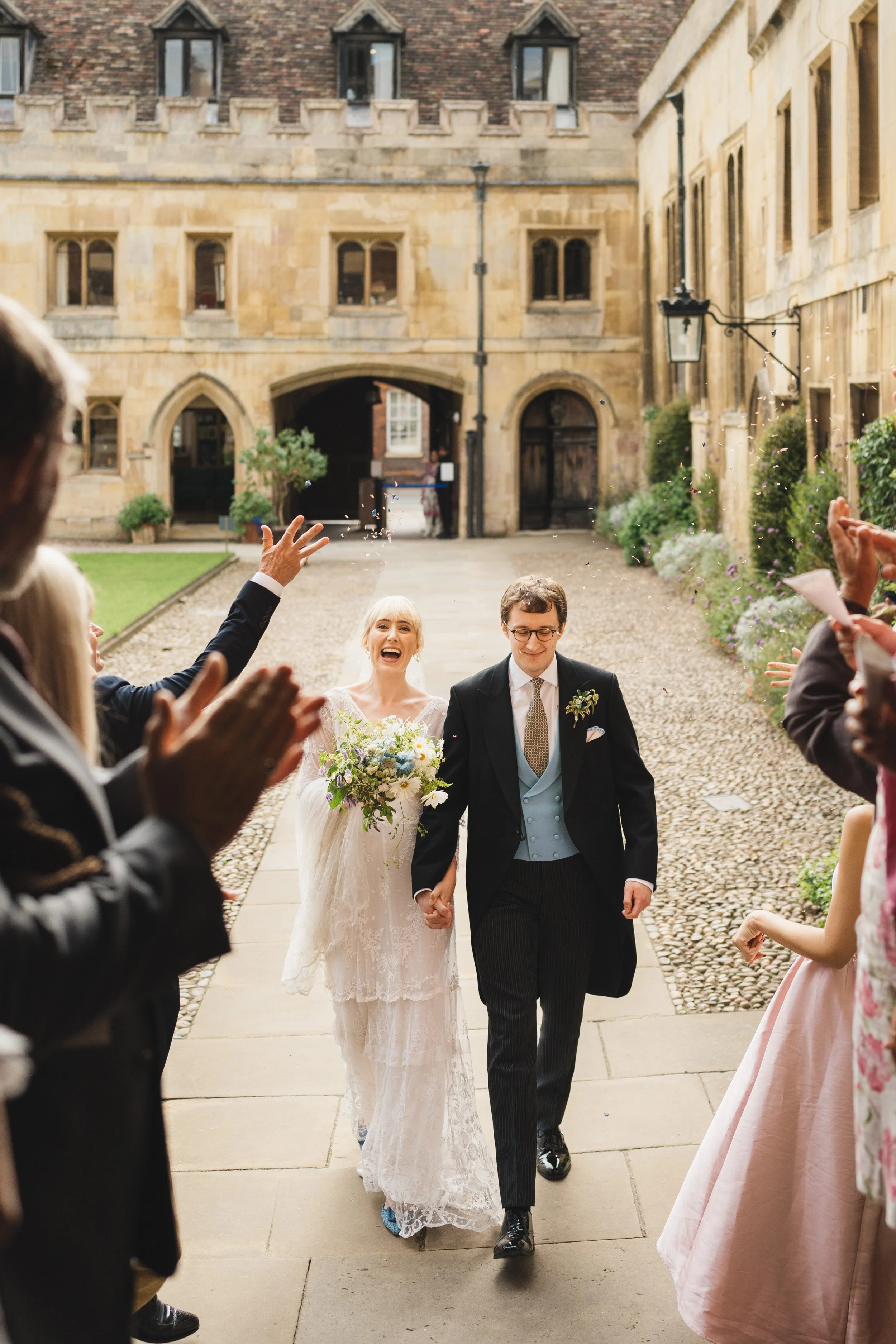 060_pembroke-college-chapel-cambridge-wedding-photography_cat-lane-photo.jpg
