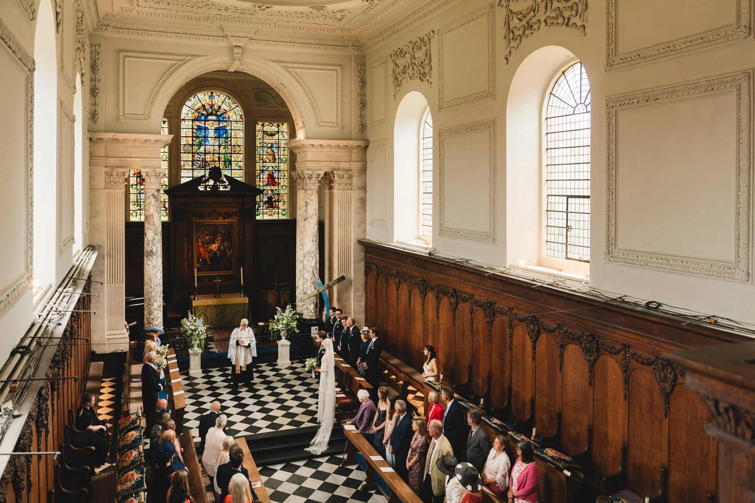 037_pembroke-college-chapel-cambridge-wedding-photography_cat-lane-photo.jpg