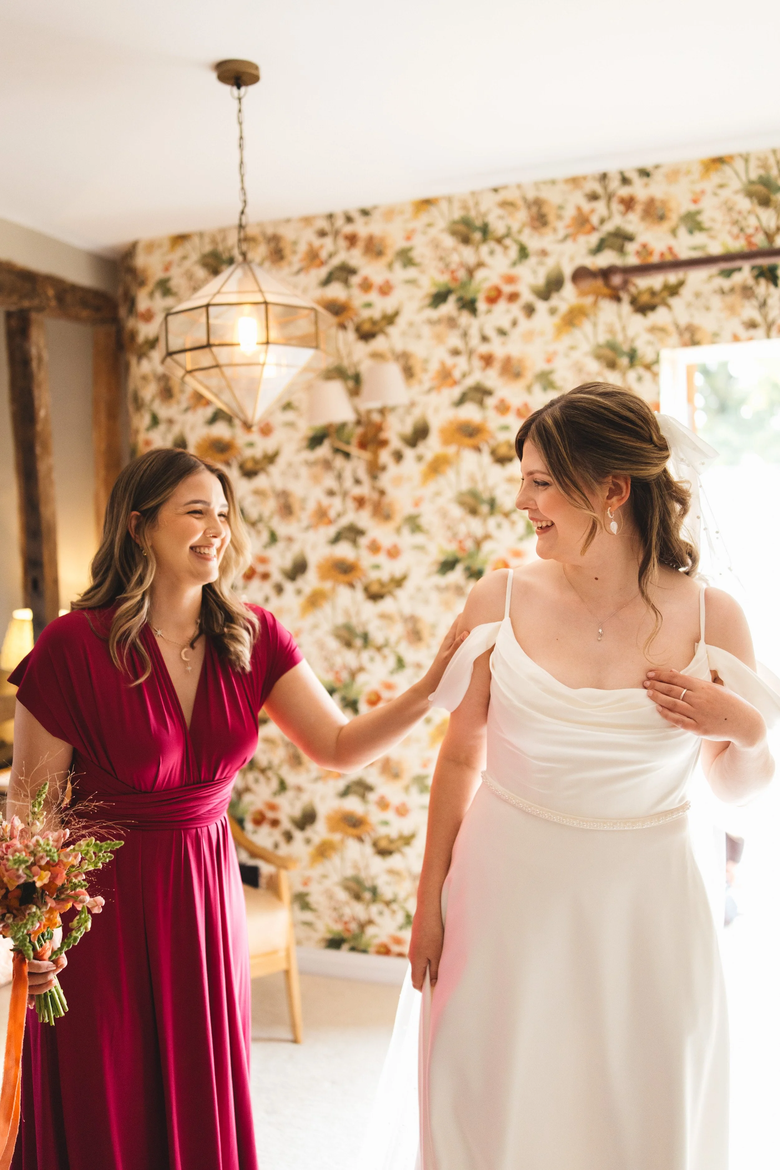 023_the-barns-at-redcoats-hertfordshire-wedding-photography_cat-lane-photo.jpg