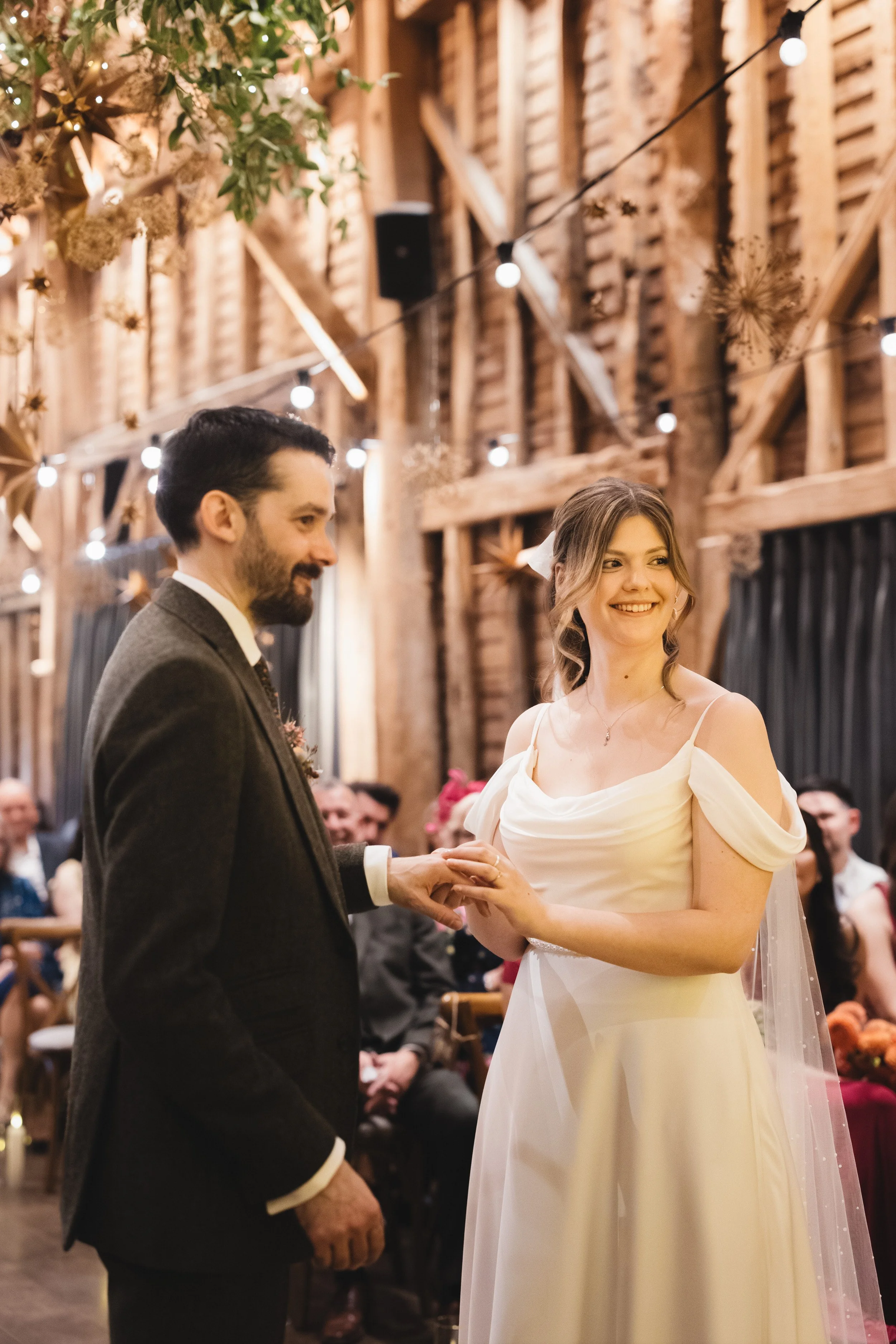 044_the-barns-at-redcoats-hertfordshire-wedding-photography_cat-lane-photo.jpg