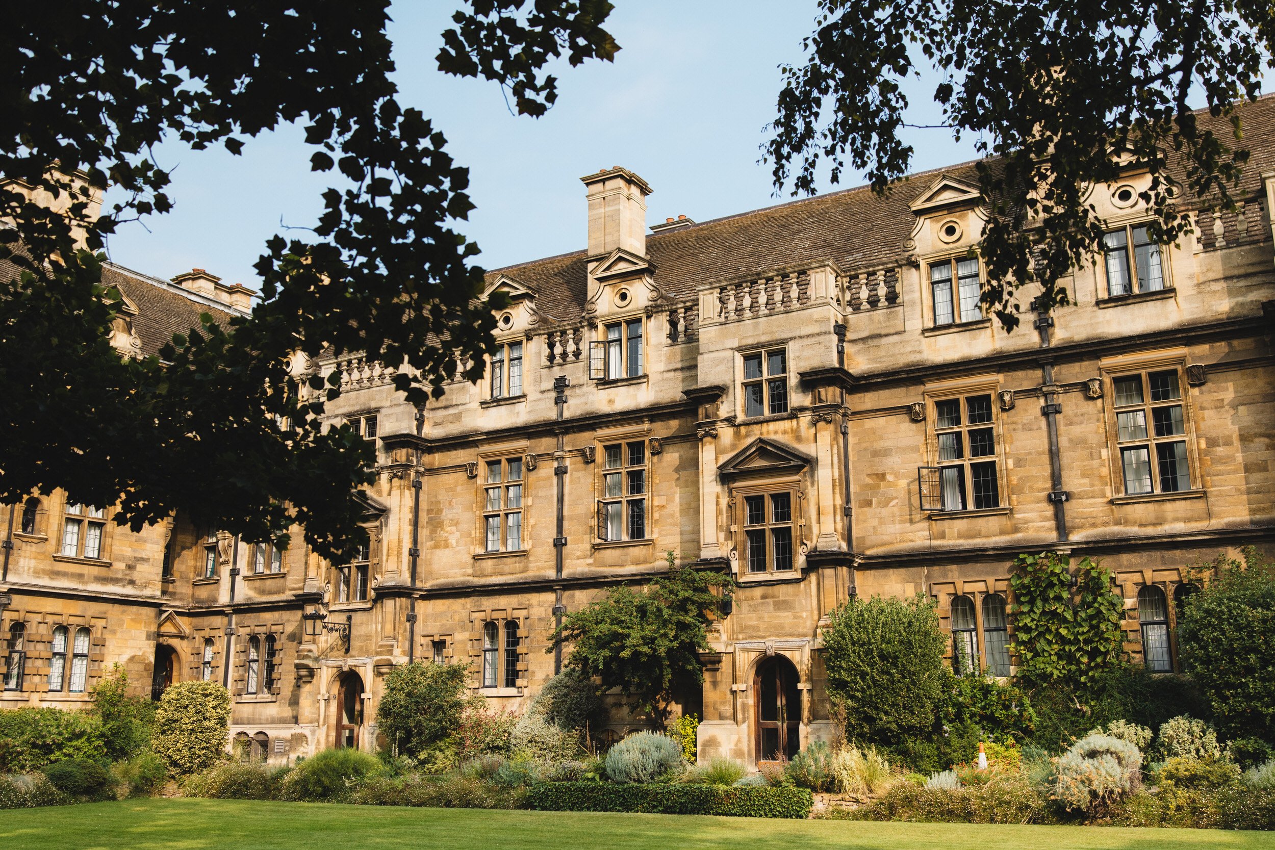002_pembroke-college-cambridge-wedding-photography_cat-lane-photo.jpg