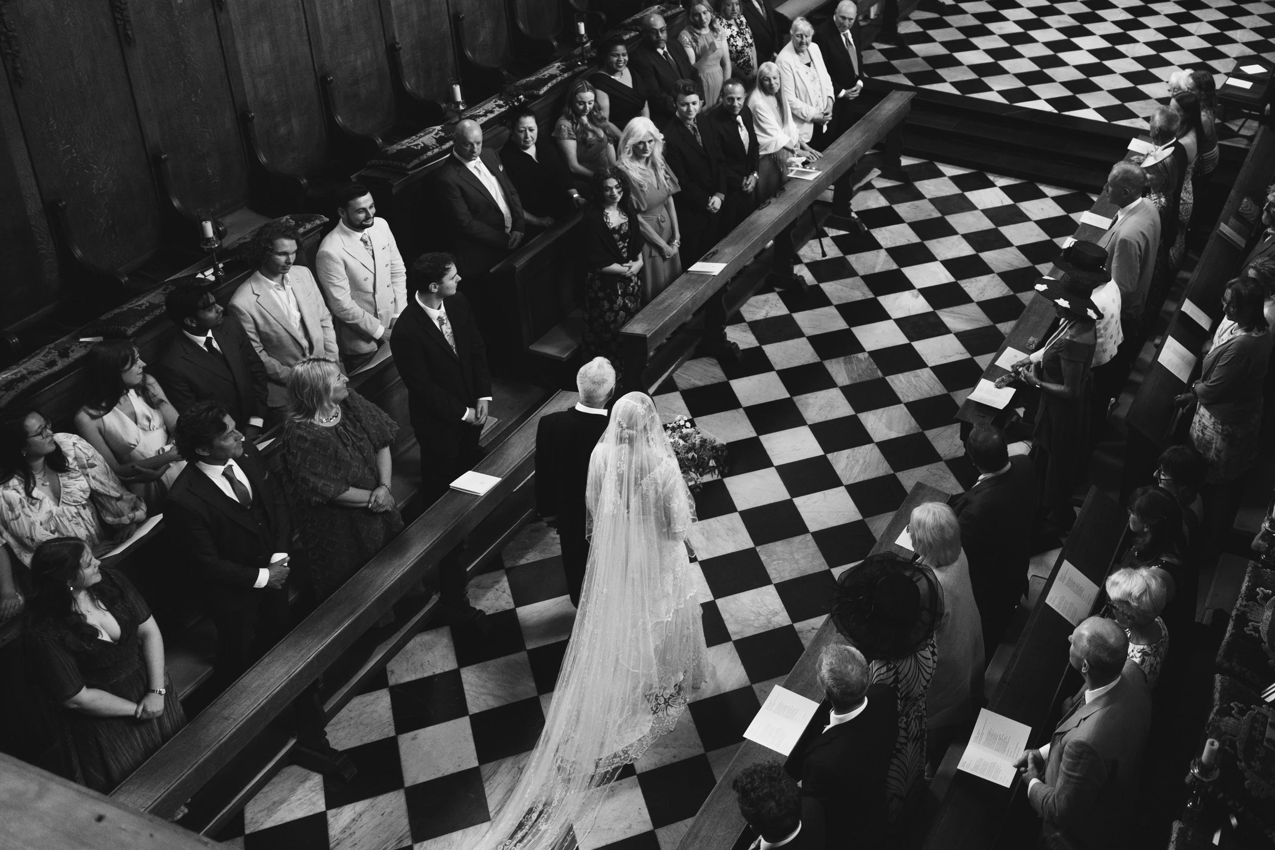 032_pembroke-college-chapel-cambridge-wedding-photography_cat-lane-photo.jpg
