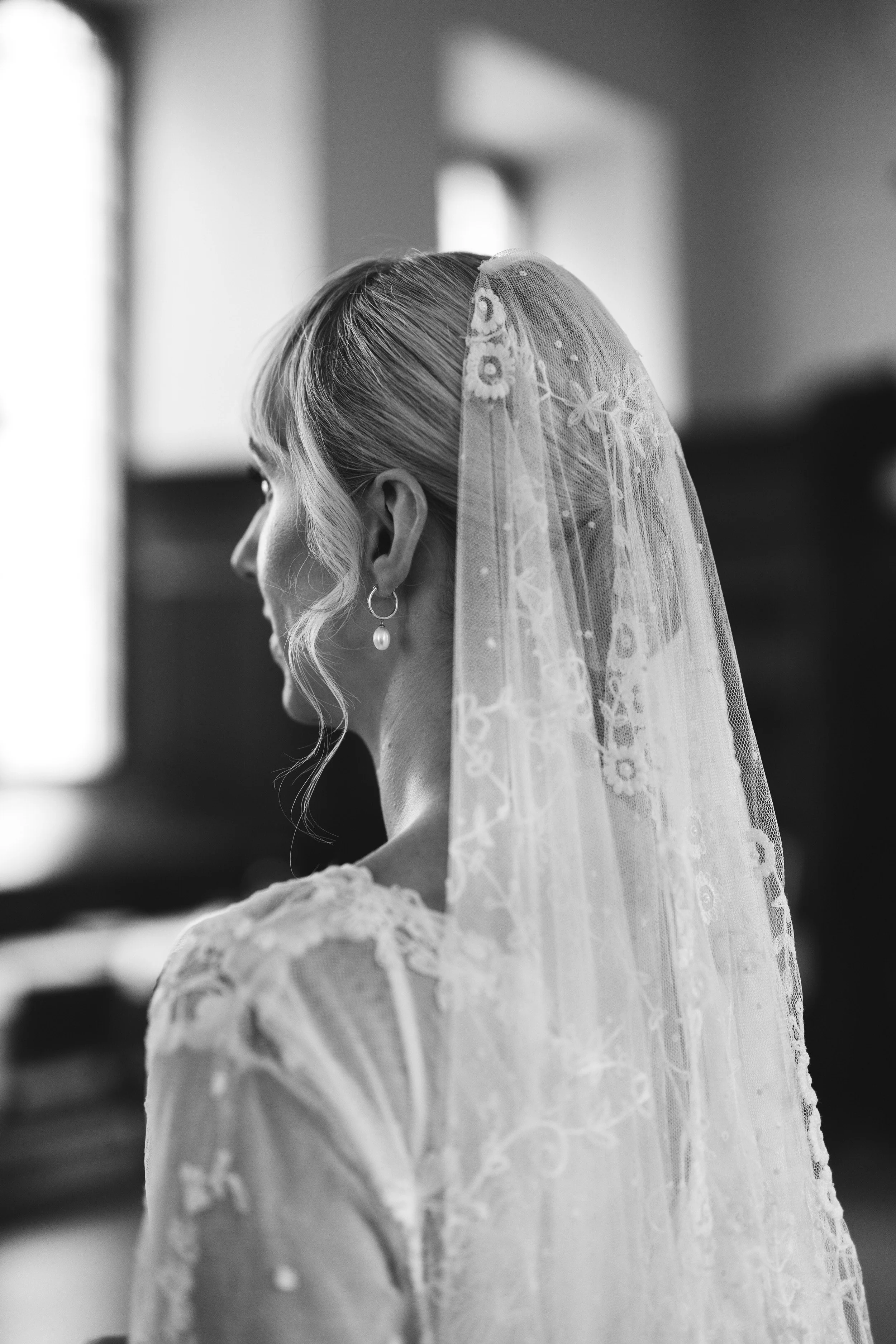 026_pembroke-college-chapel-cambridge-wedding-photography_cat-lane-photo.jpg