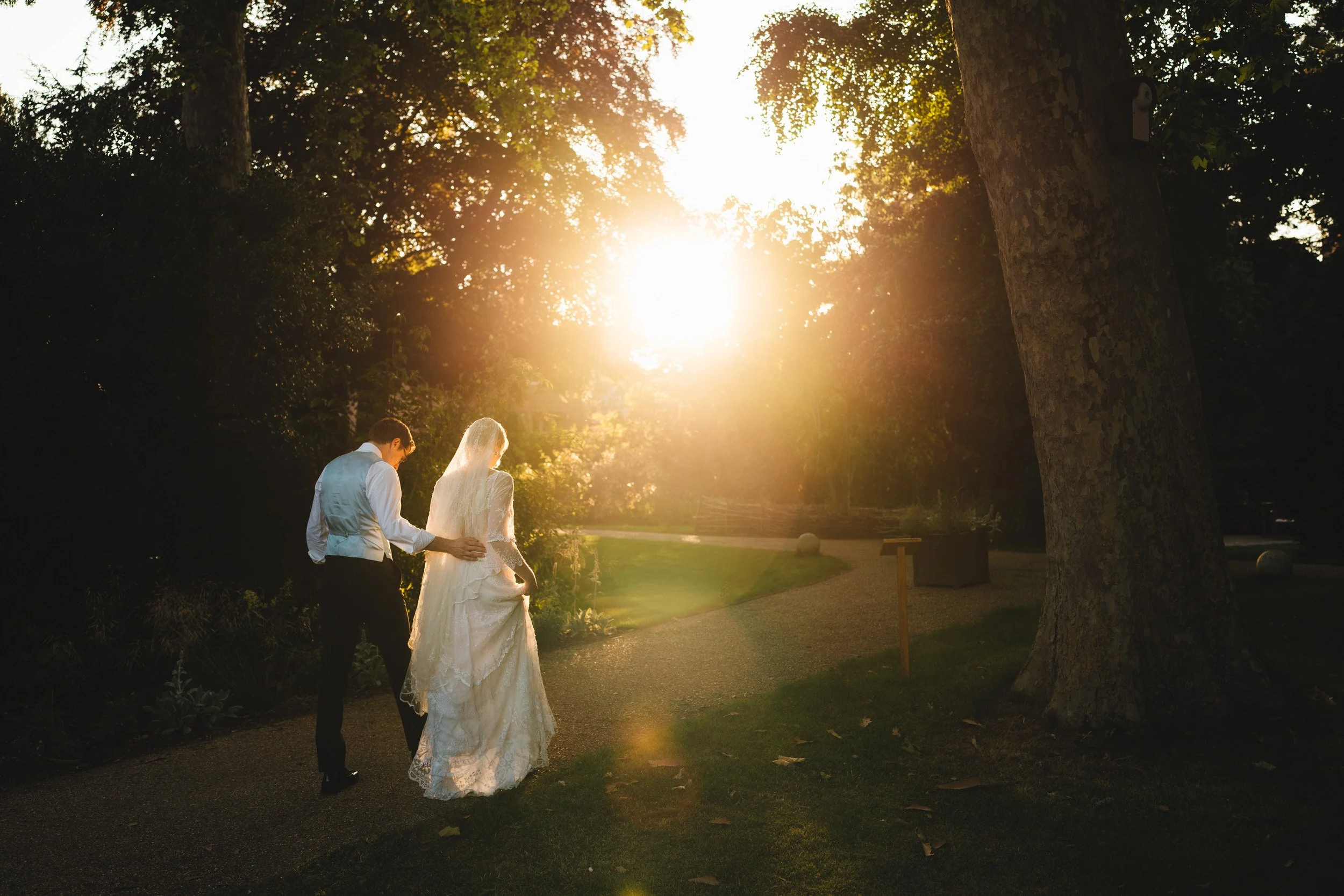 096_pembroke-college-chapel-cambridge-wedding-photography_cat-lane-photo.jpg