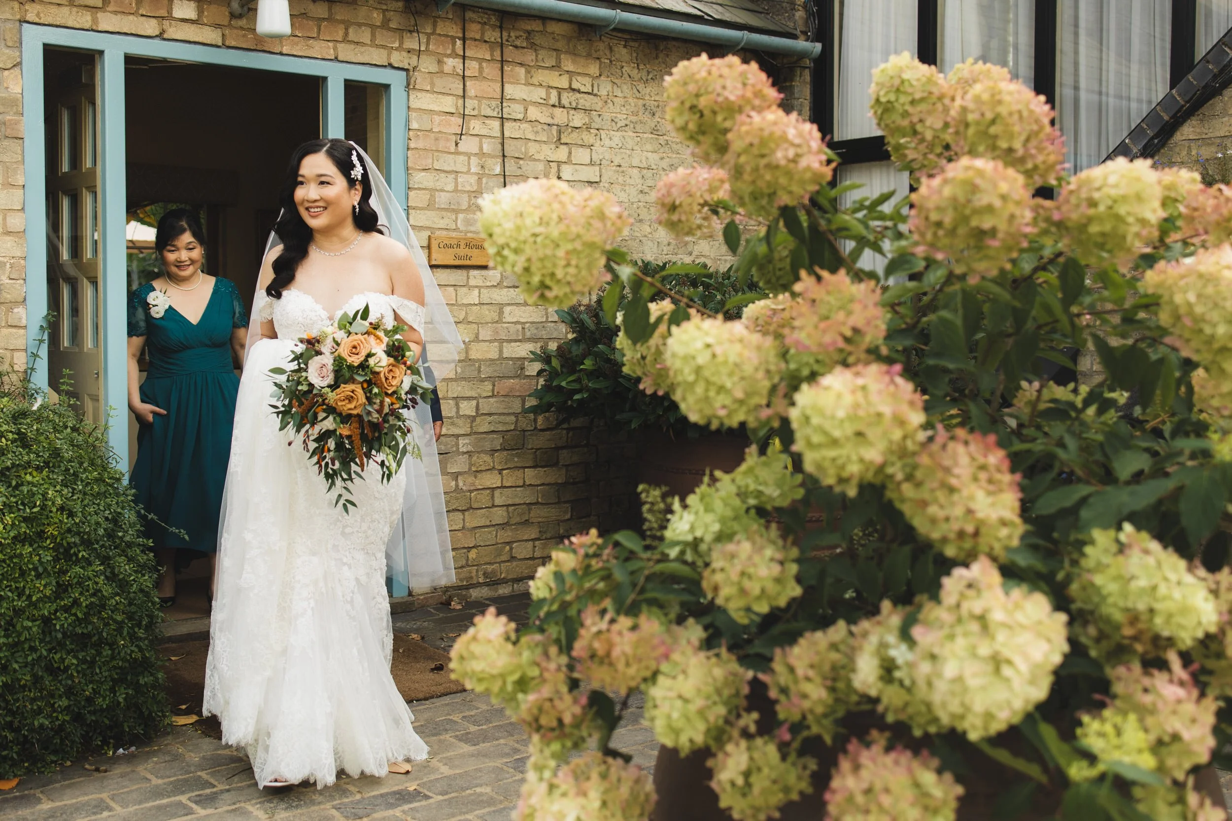 25__celebrant-outdoor-wedding-south-farm-hertfordshire.jpg