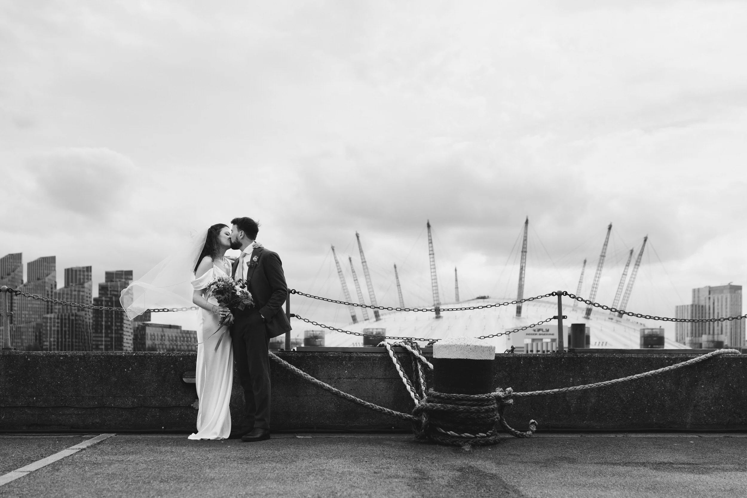 067_trinity-buoy-wharf-wedding-photographer_cat-lane-photo.jpg