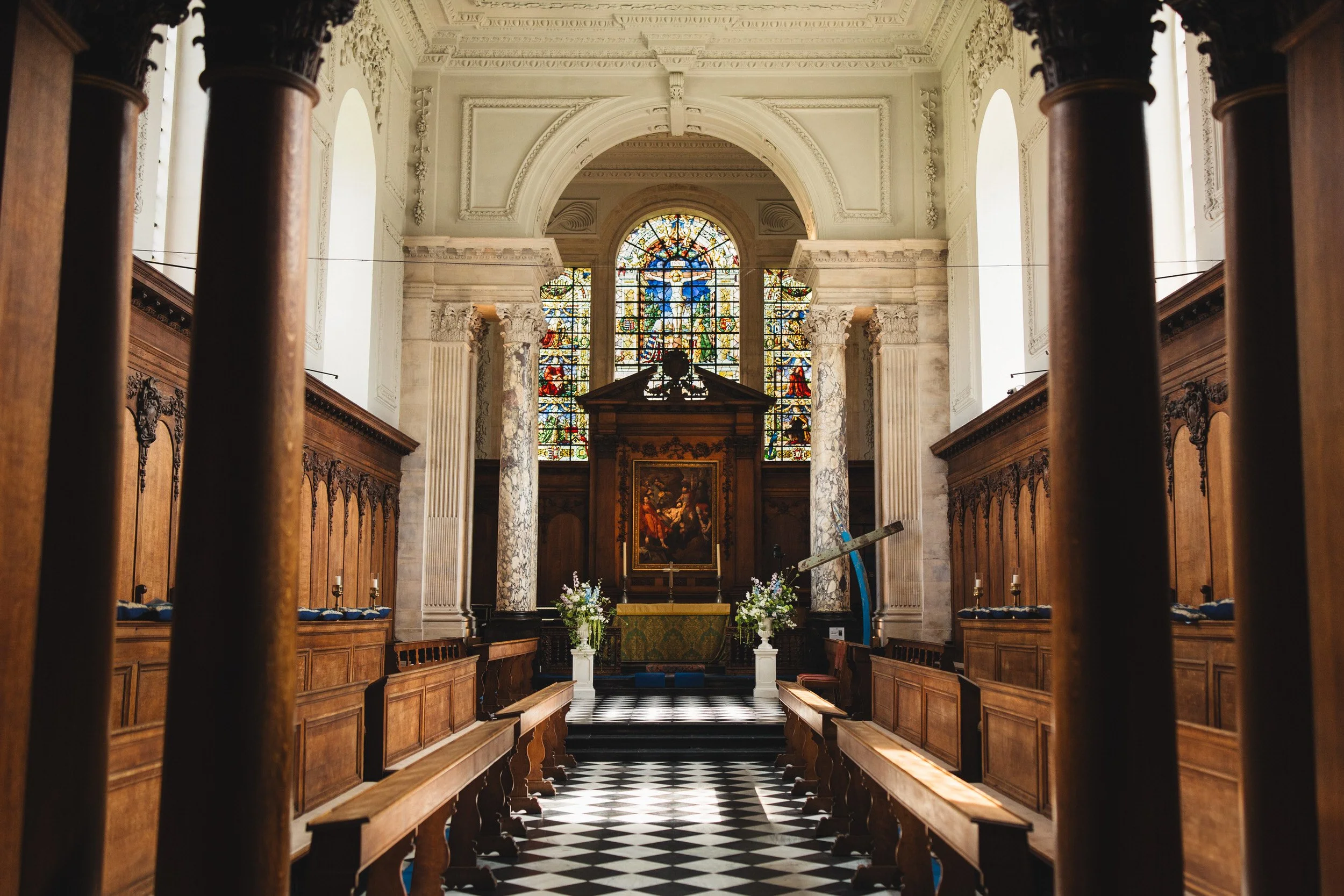 002_pembroke-college-chapel-cambridge-wedding-photography_cat-lane-photo.jpg