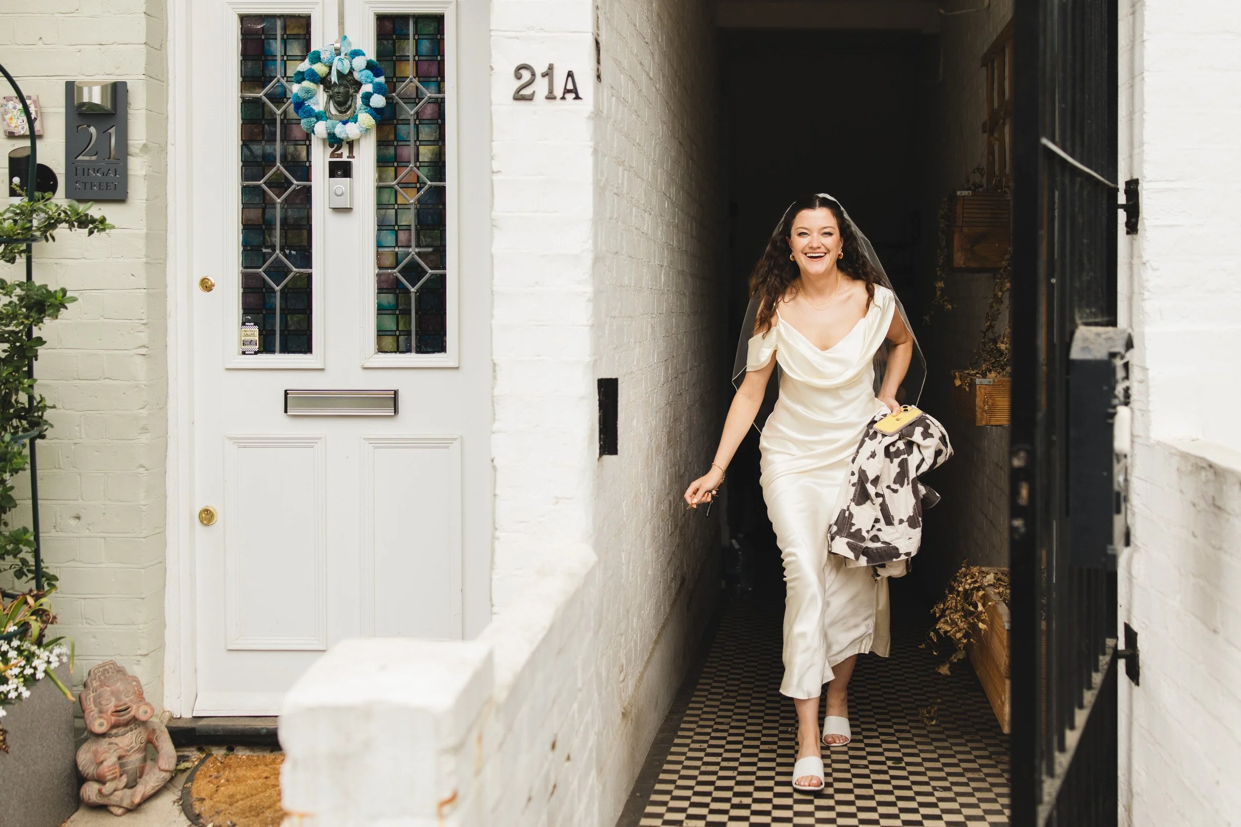 019_trinity-buoy-wharf-wedding-photographer_cat-lane-photo.jpg