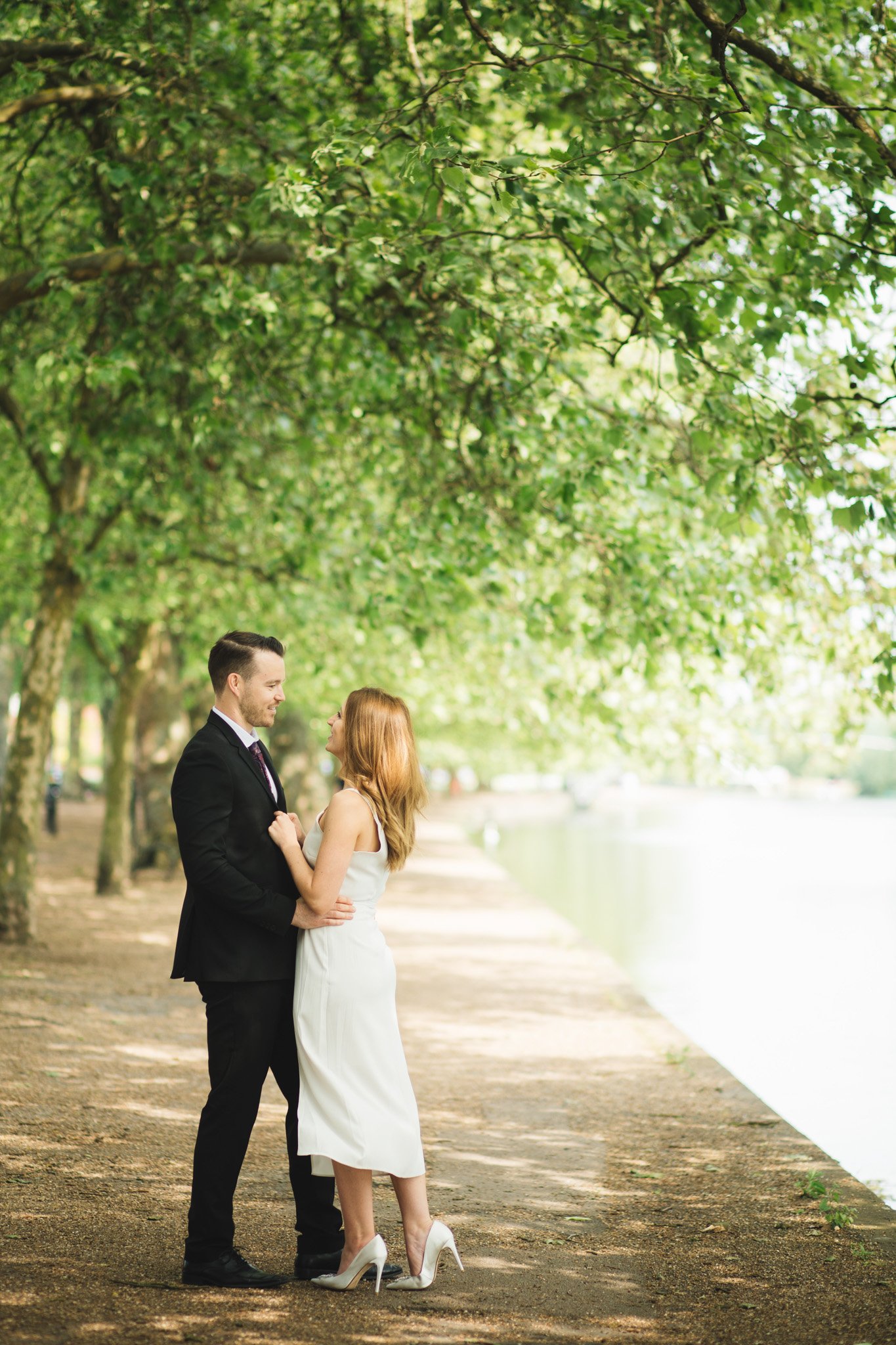 032__bedford-town-hall-micro-wedding-photography.jpg