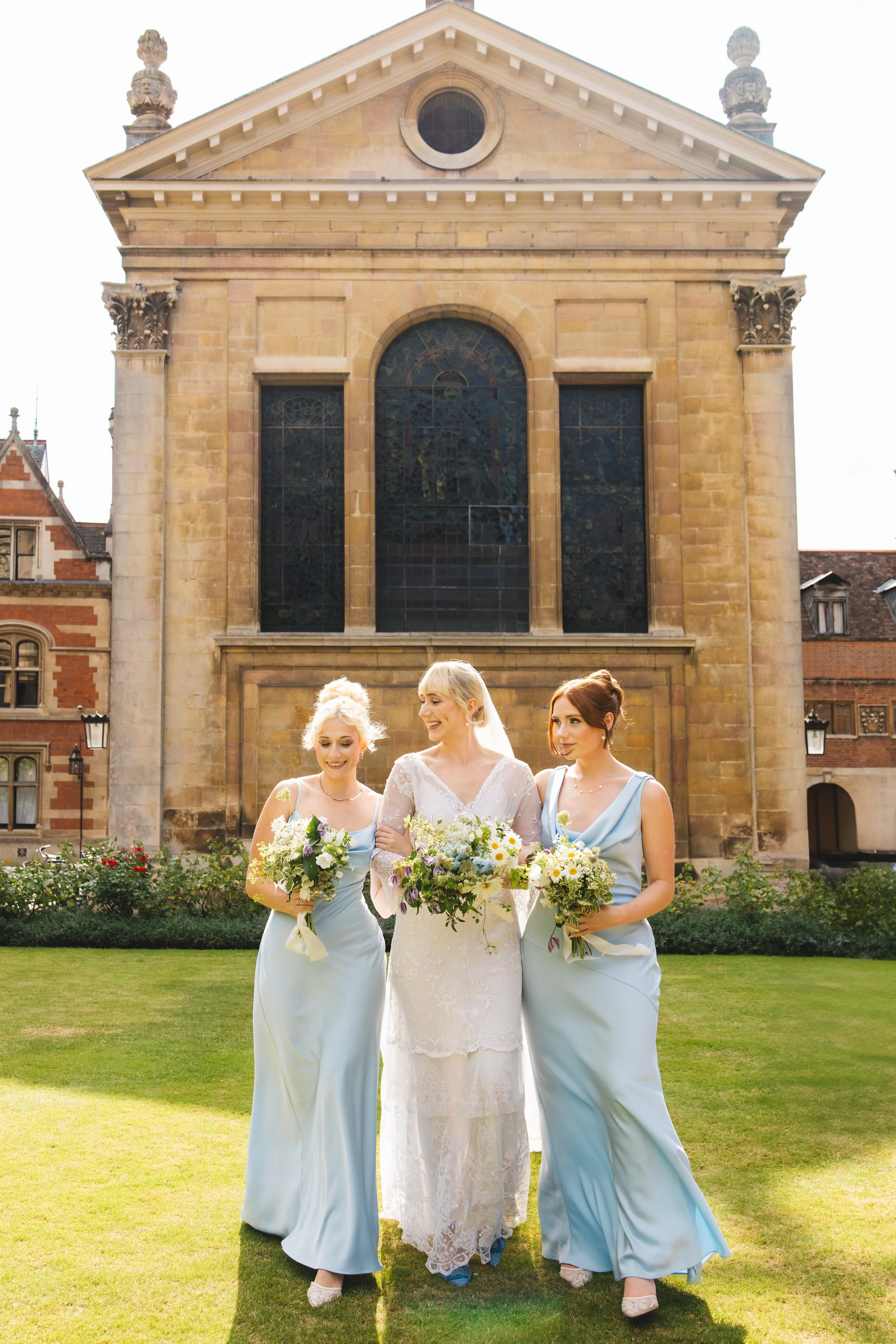 054_pembroke-college-chapel-cambridge-wedding-photography_cat-lane-photo.jpg