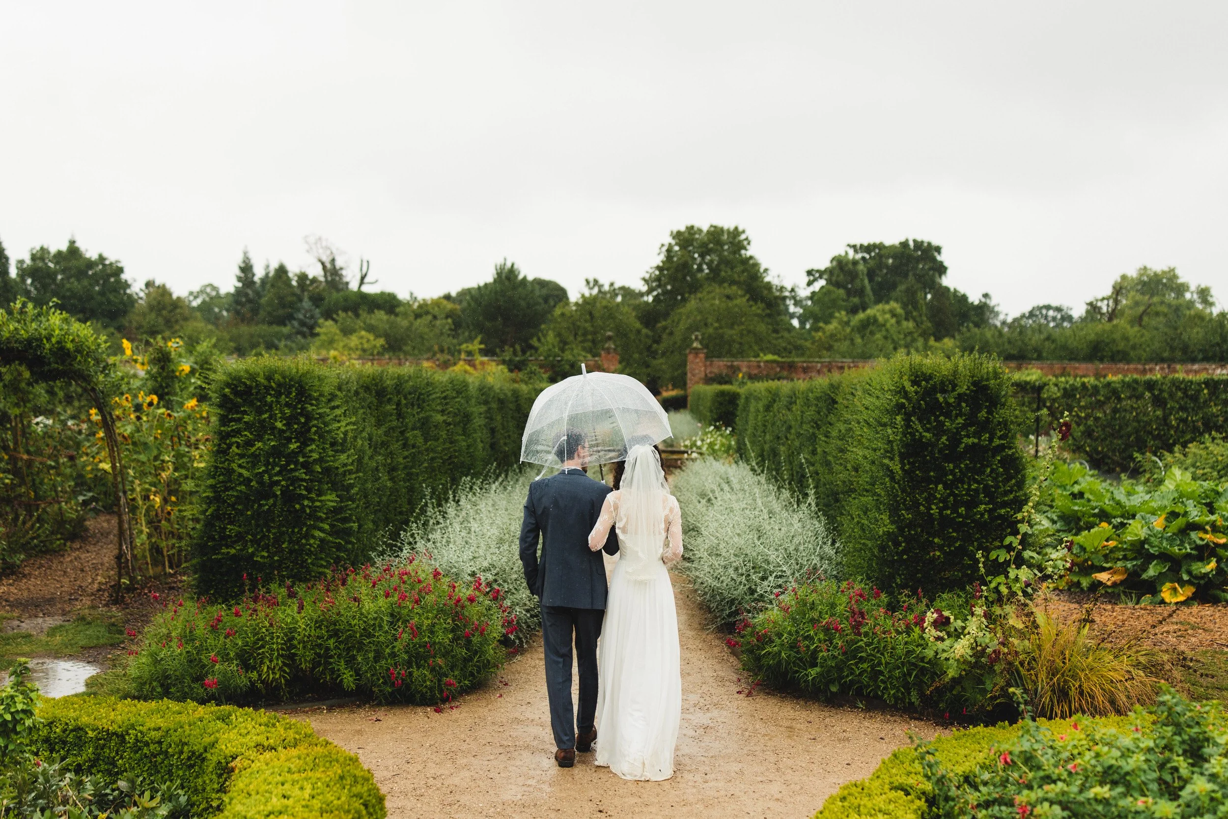 049_wimpole-gardens-longstowe-hall-cambridge-wedding-photography_cat-lane-photo.jpg