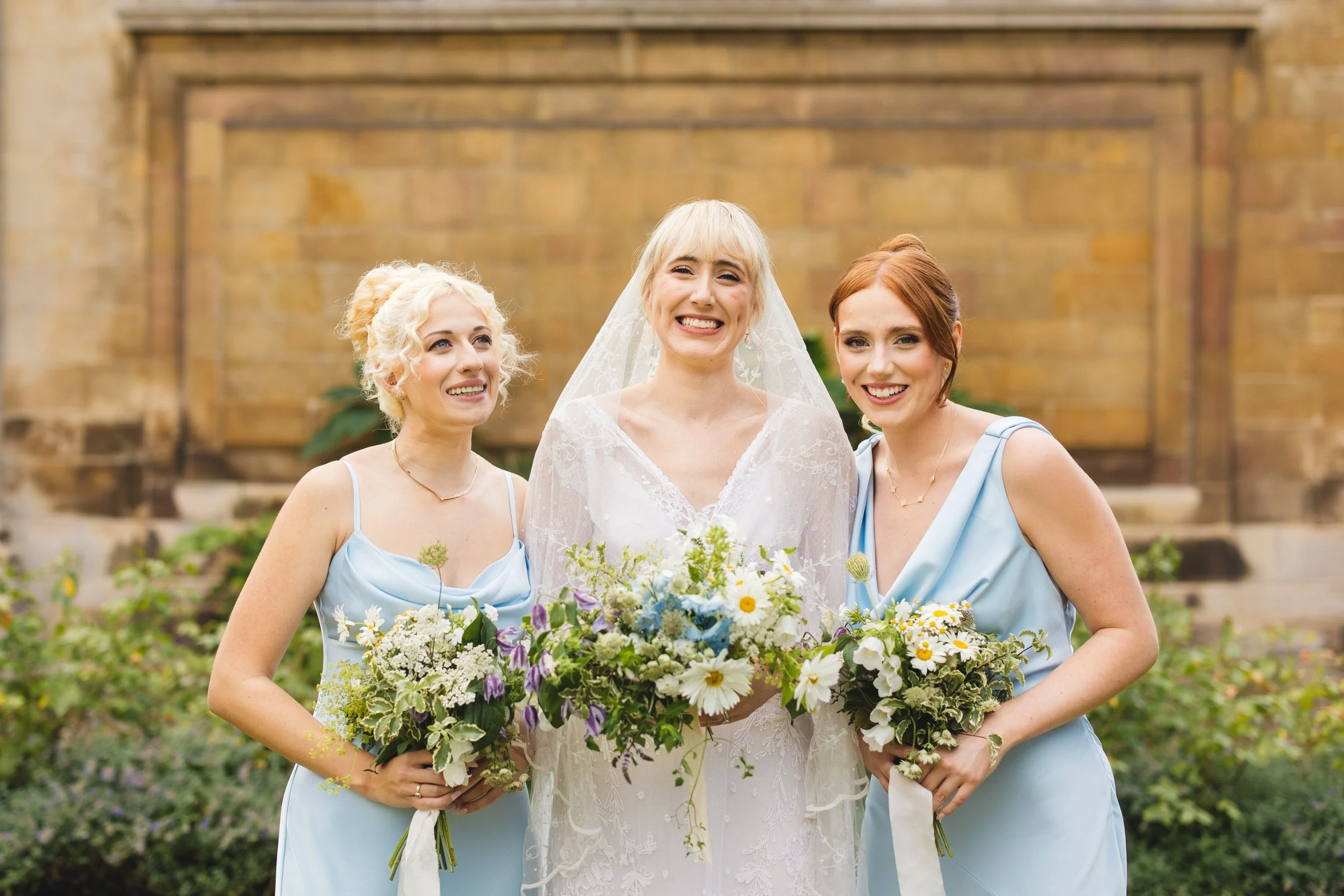 053_pembroke-college-chapel-cambridge-wedding-photography_cat-lane-photo.jpg