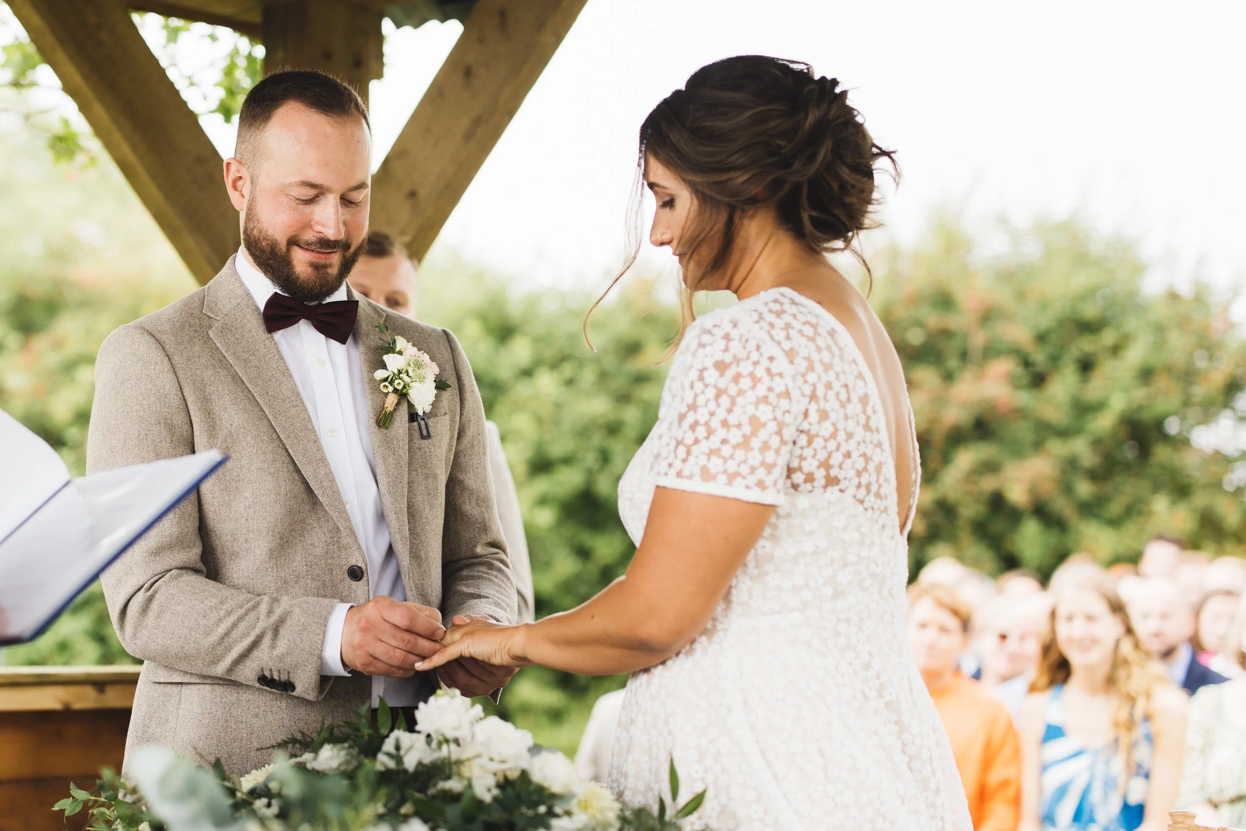 027_outdoor-ceremony-huntsmill-farm-wedding-photography_cat-lane-photo.jpg