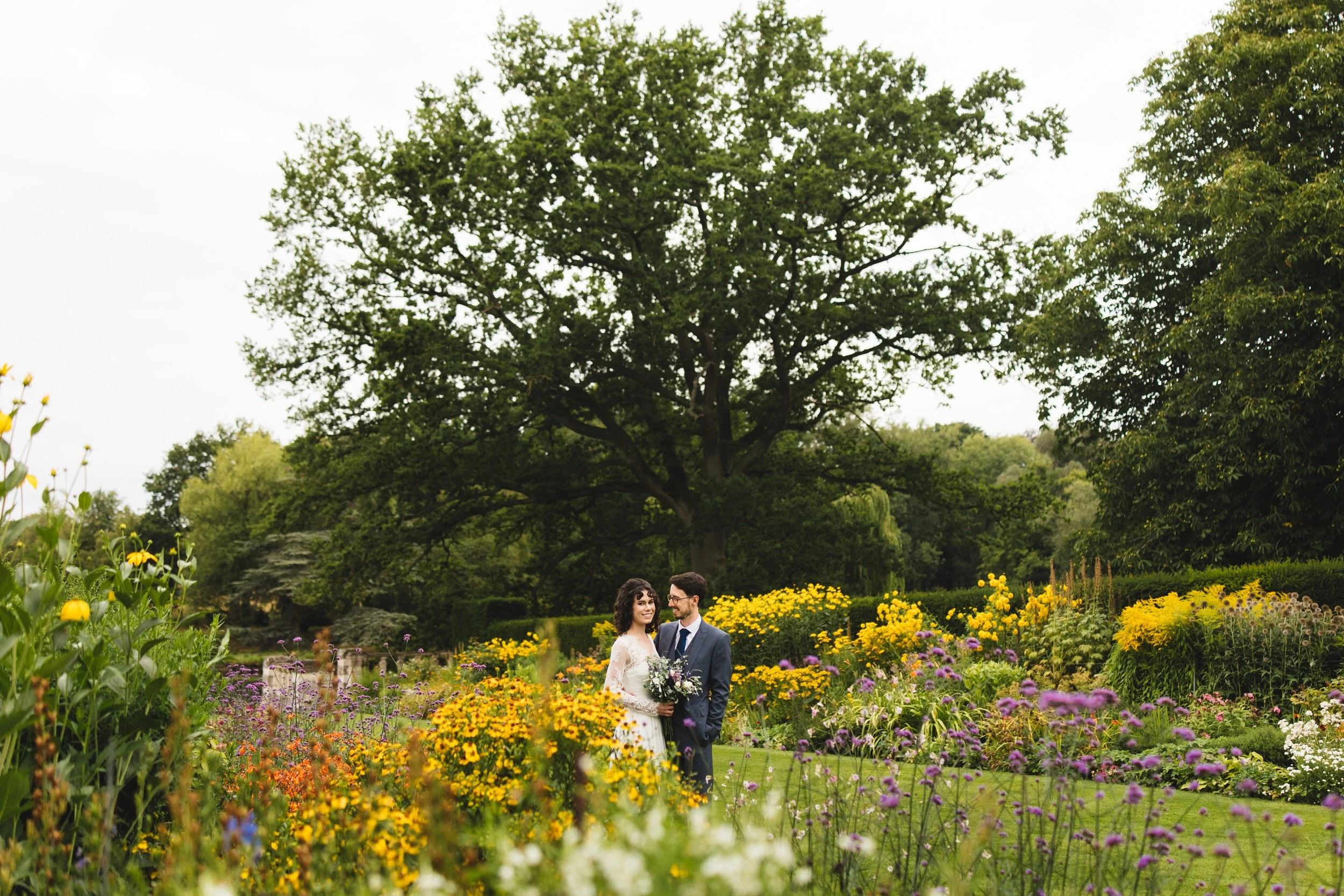 081_wimpole-gardens-longstowe-hall-cambridge-wedding-photography_cat-lane-photo.jpg