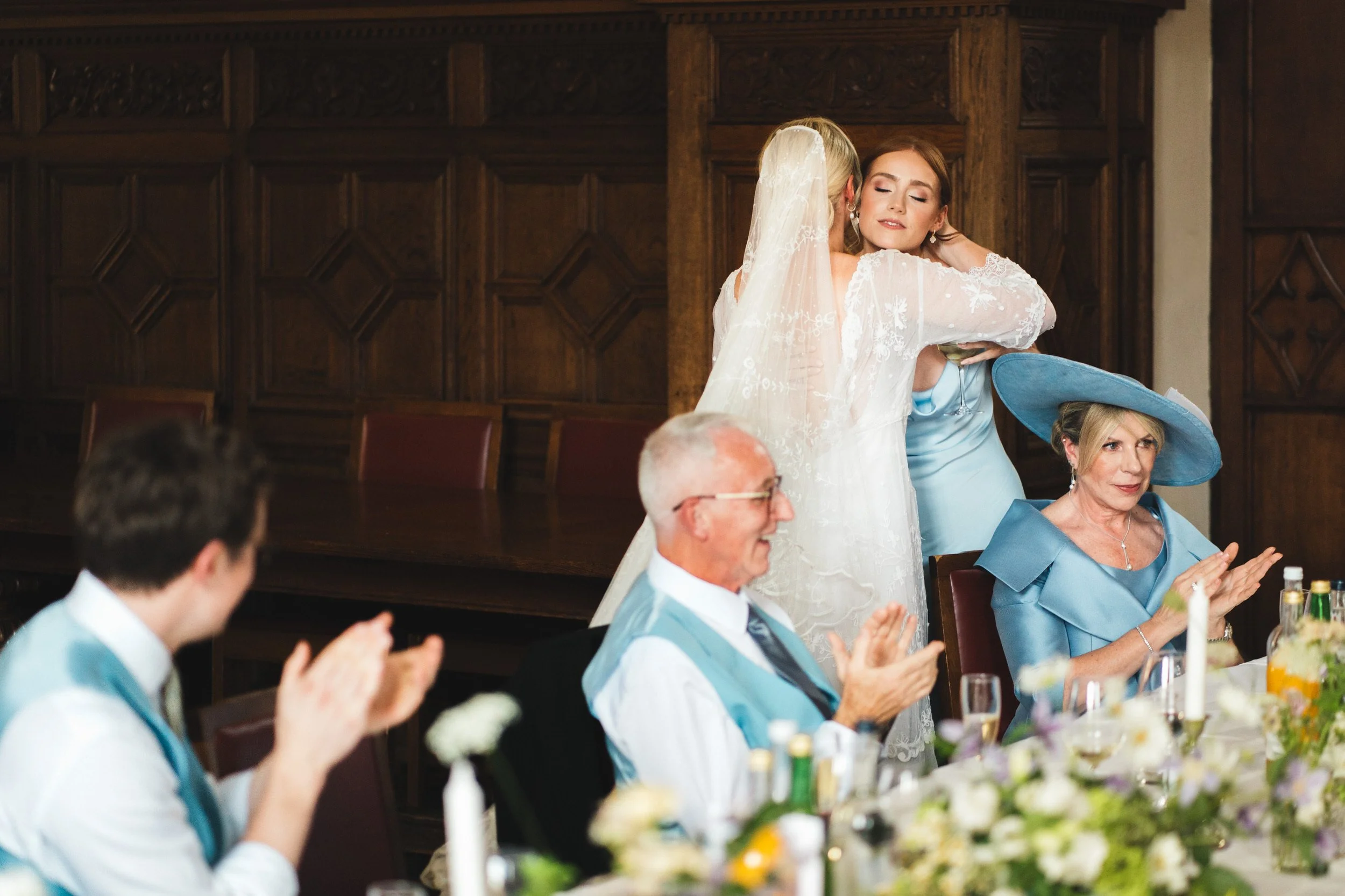 086_pembroke-college-chapel-cambridge-wedding-photography_cat-lane-photo.jpg